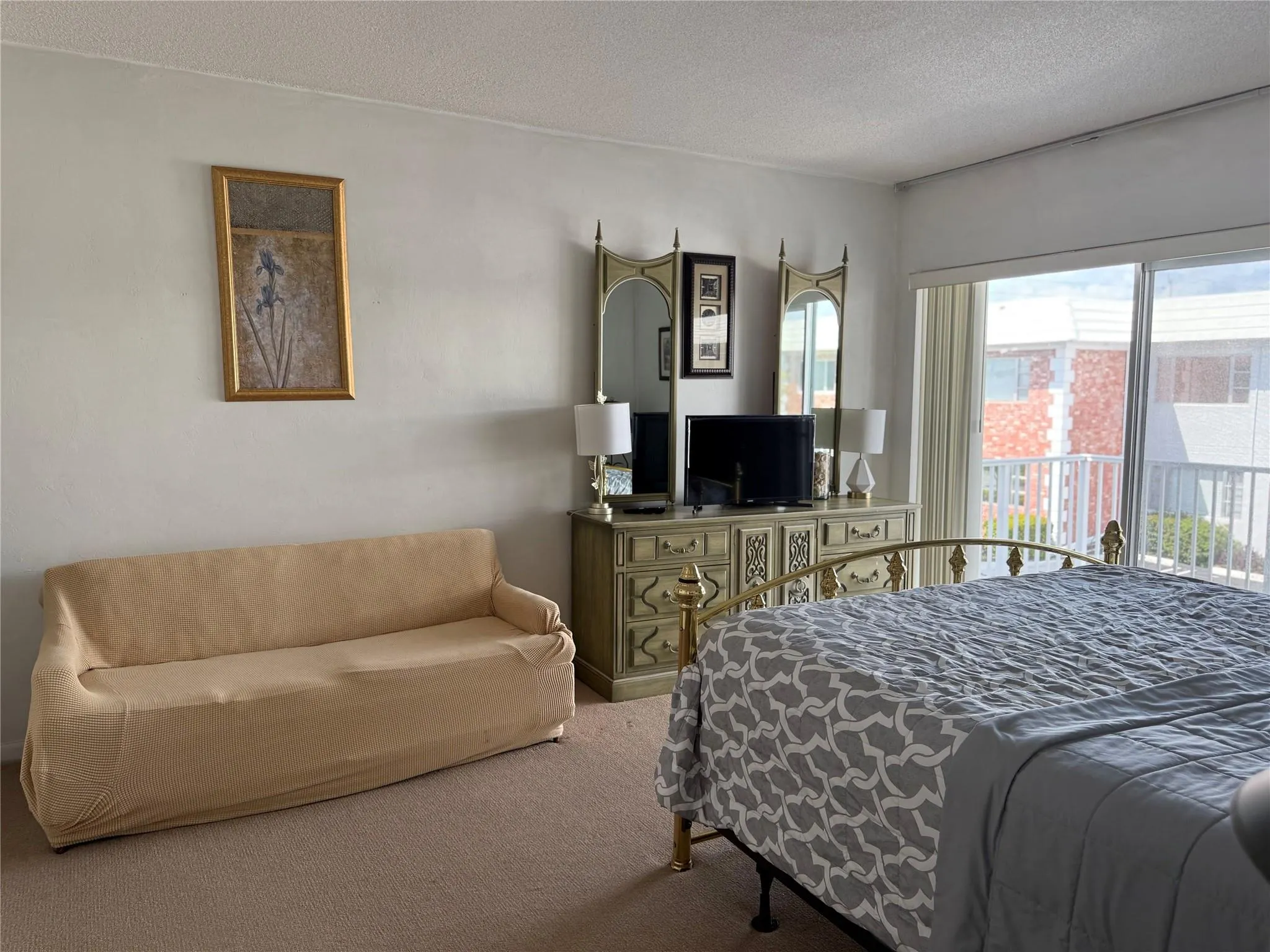 412 S Cypress Rd, #225