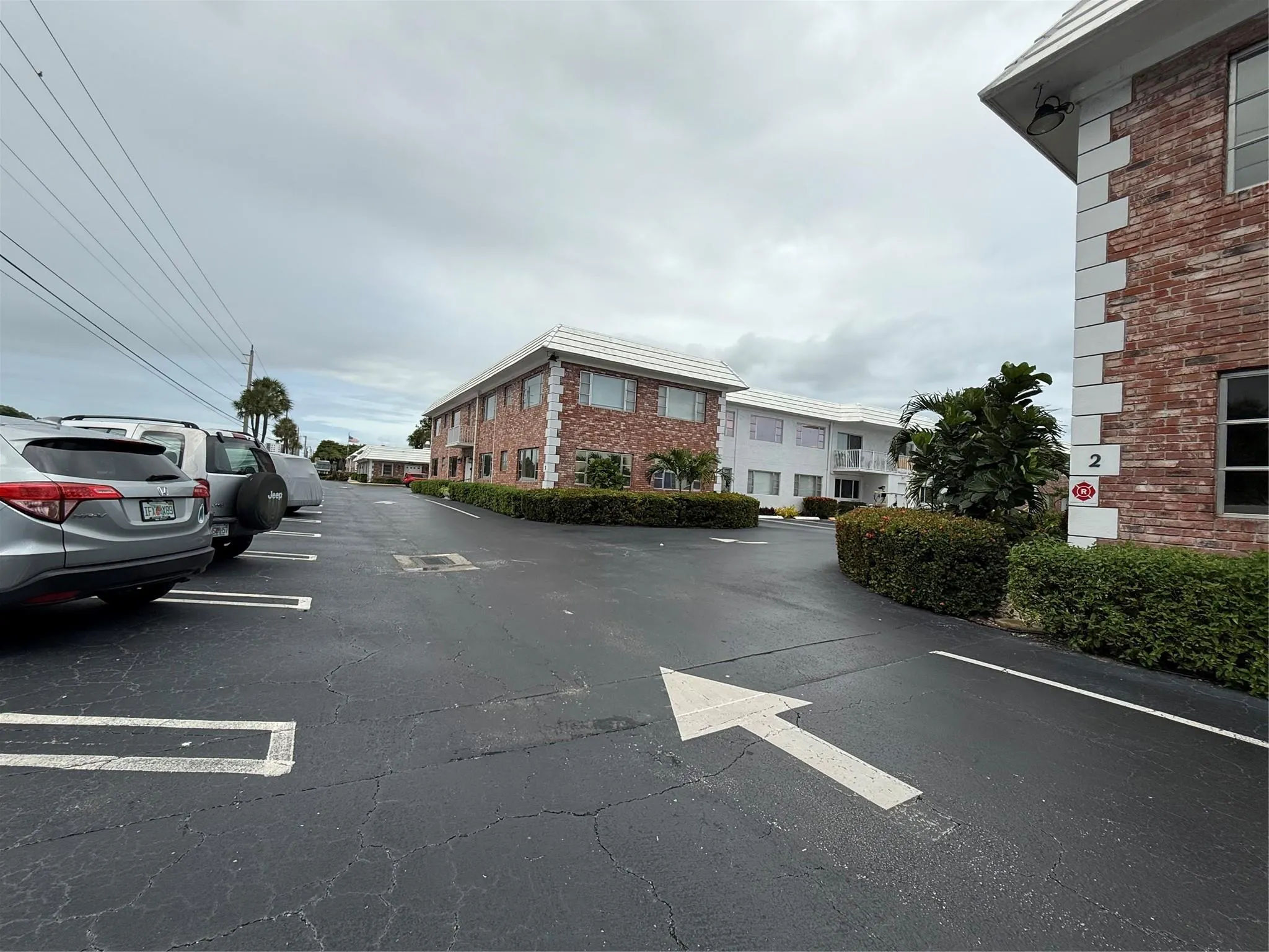 412 S Cypress Rd, #225