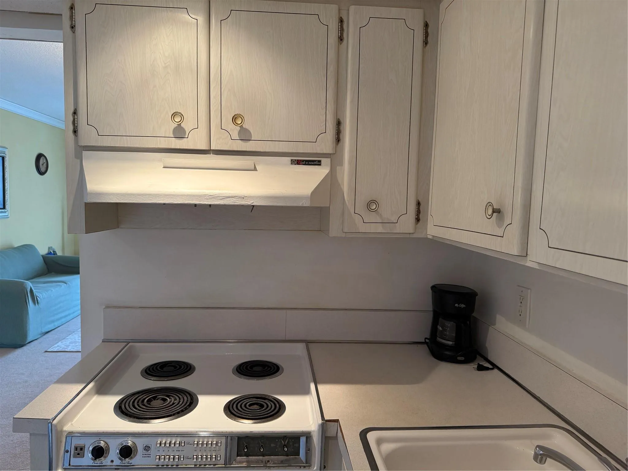 412 S Cypress Rd, #225