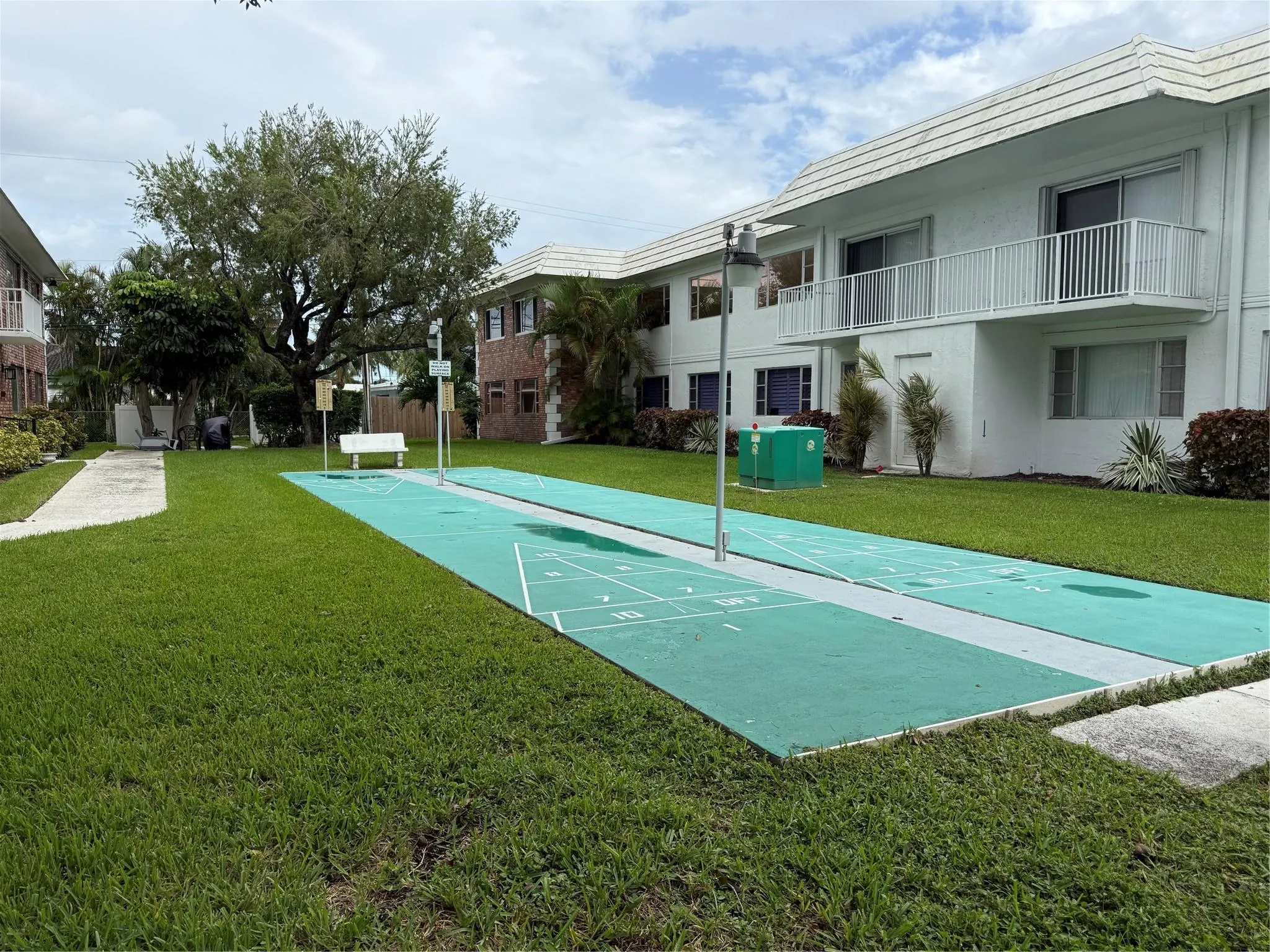 412 S Cypress Rd, #225