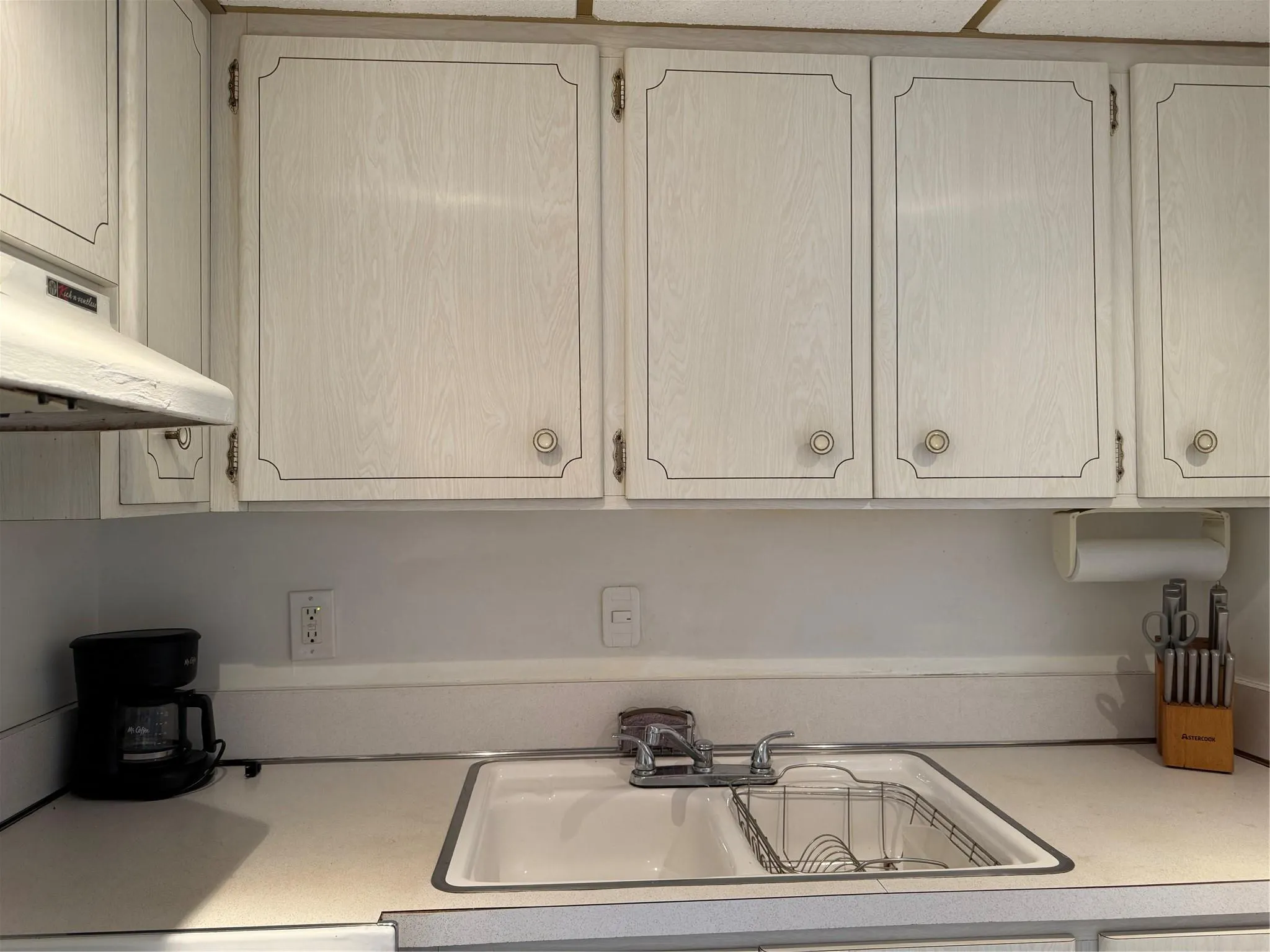 412 S Cypress Rd, #225