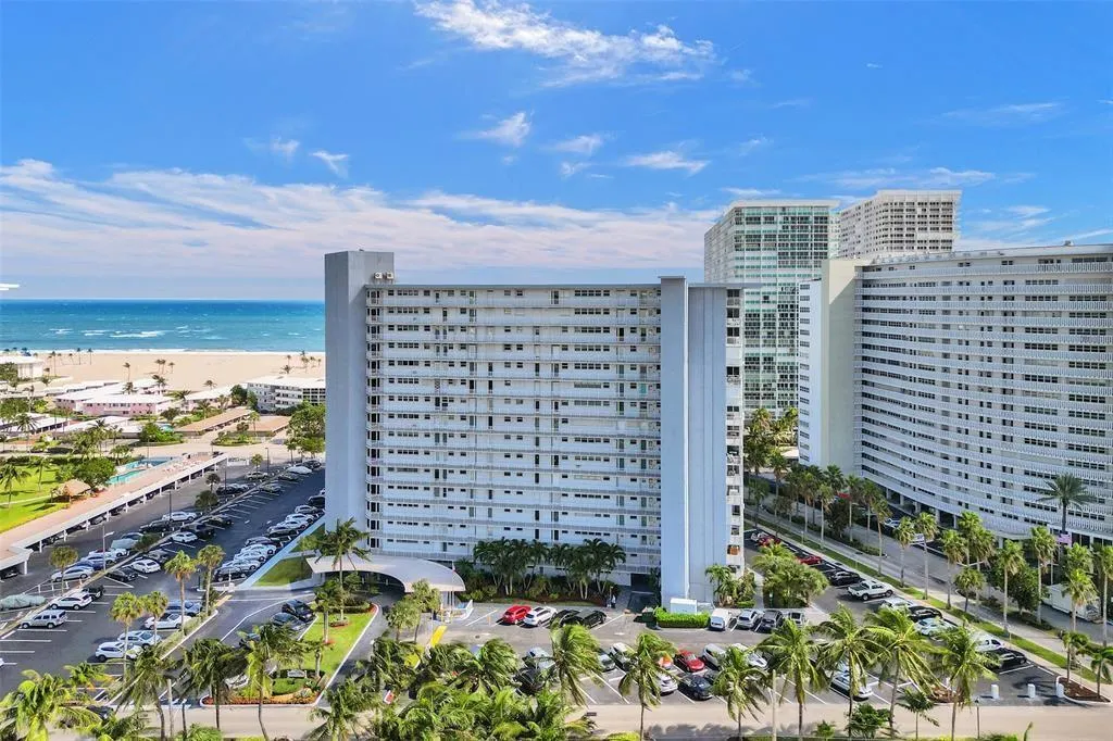 1920 S Ocean Dr, #1504