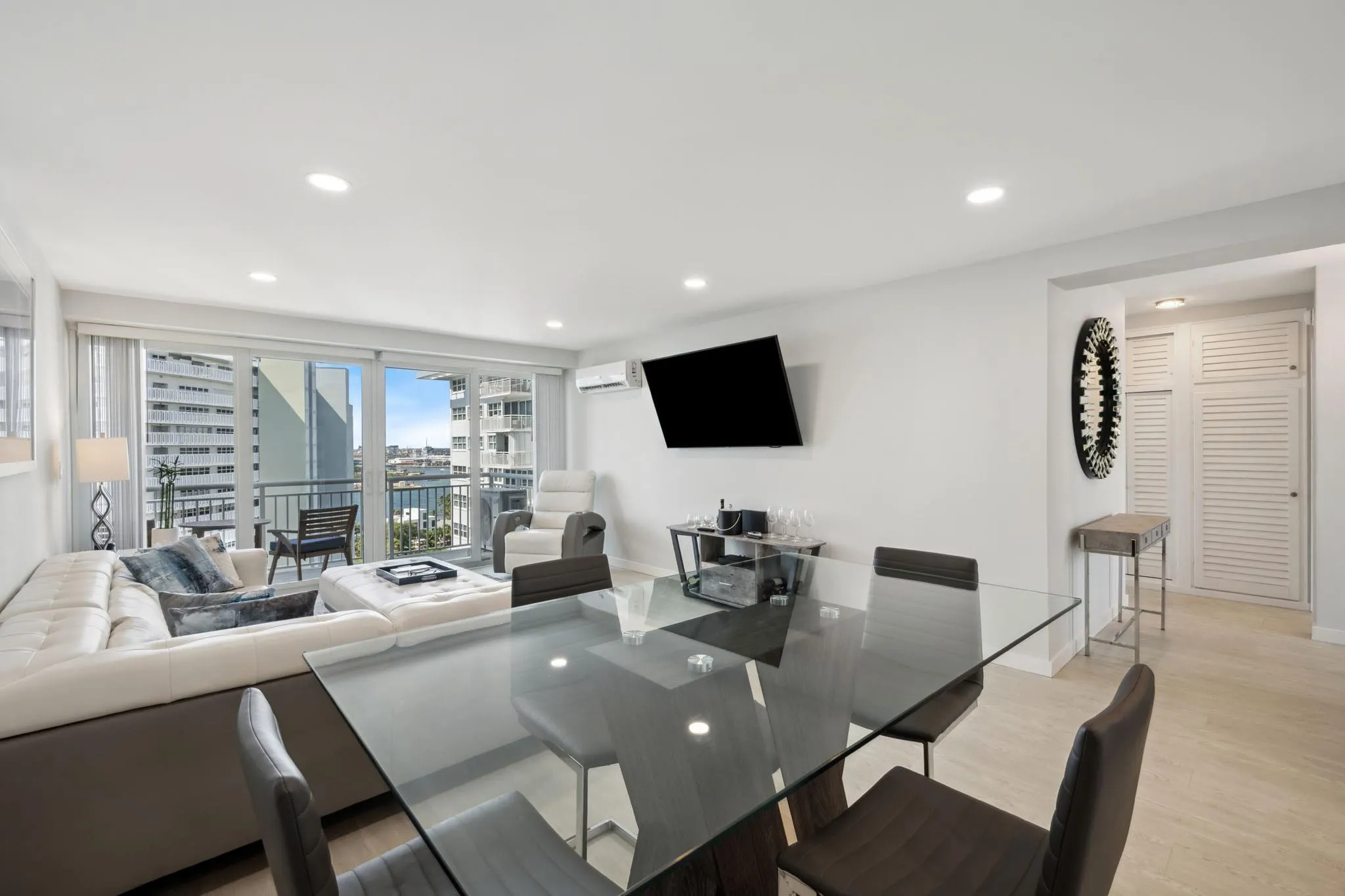 1920 S Ocean Dr, #1504