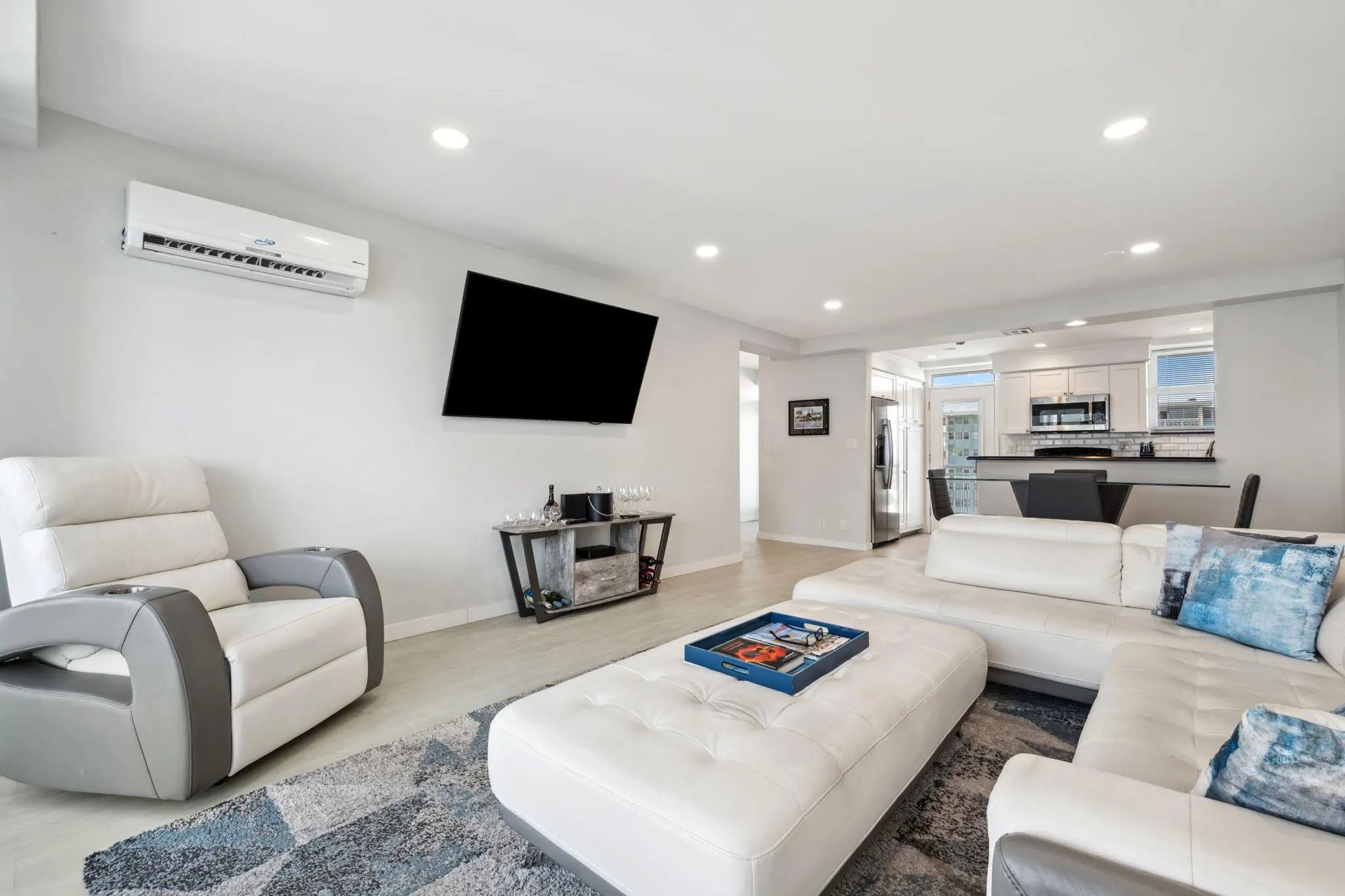 1920 S Ocean Dr, #1504