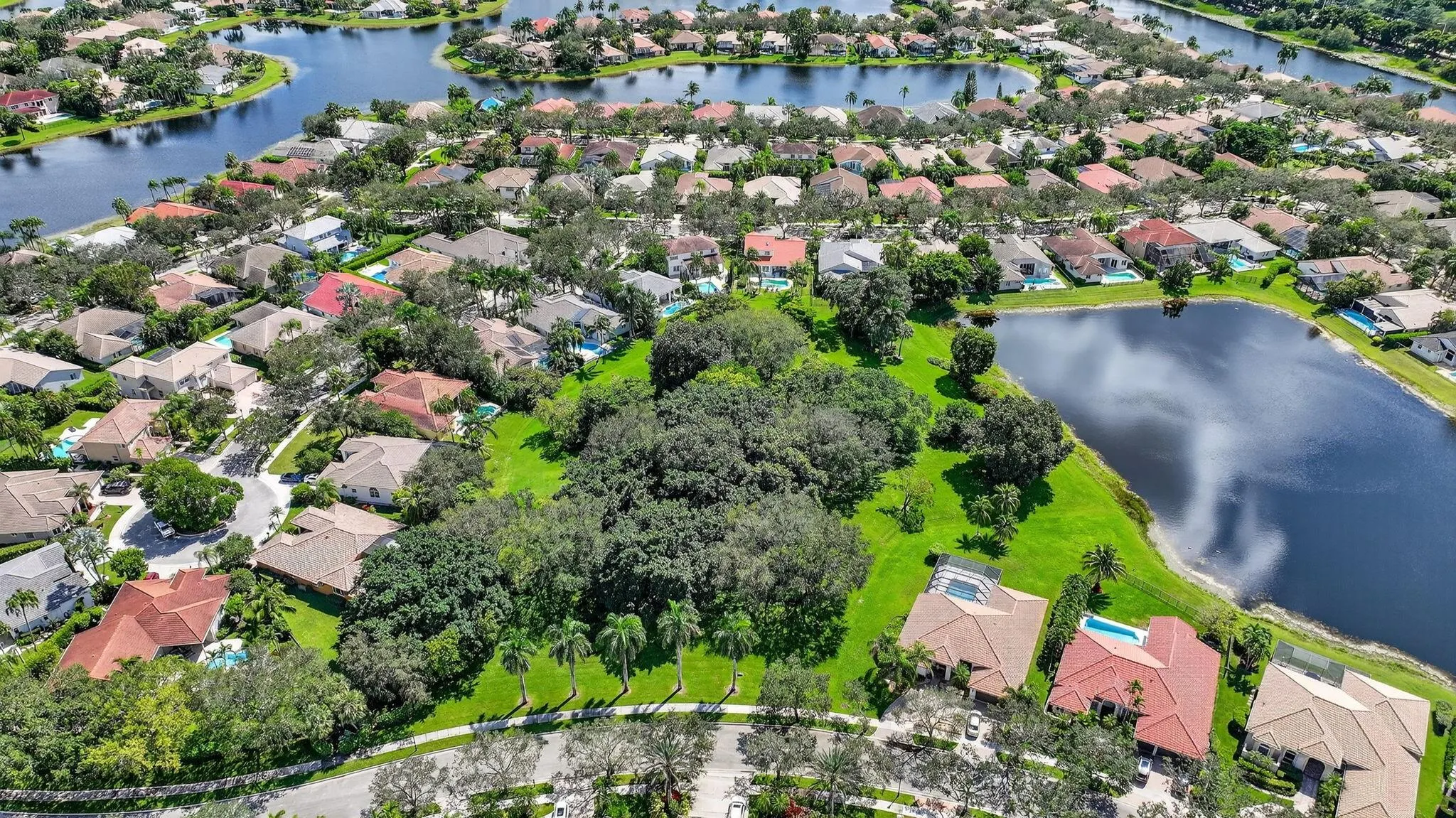 2807 Oakbrook Ln