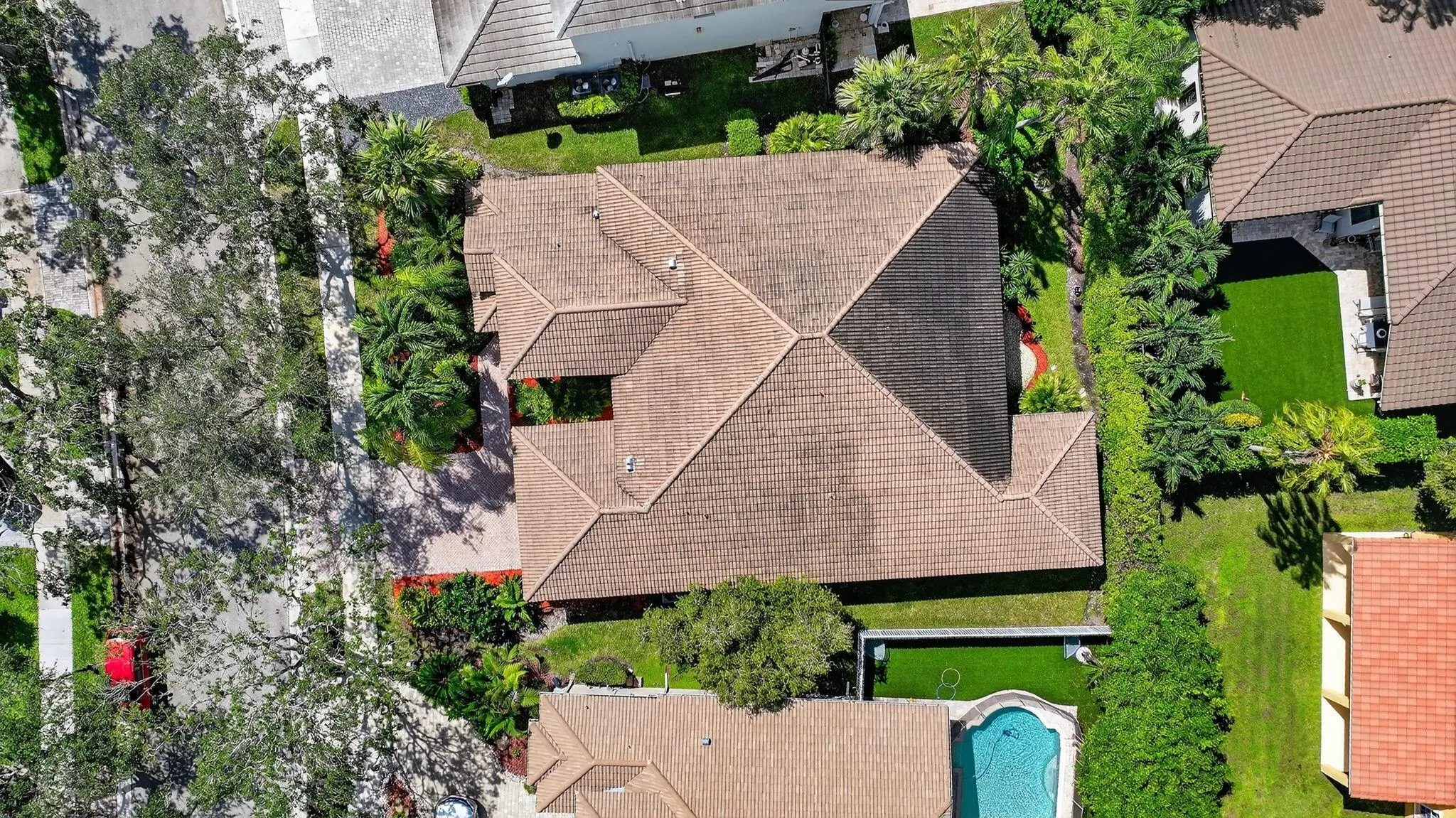 2807 Oakbrook Ln