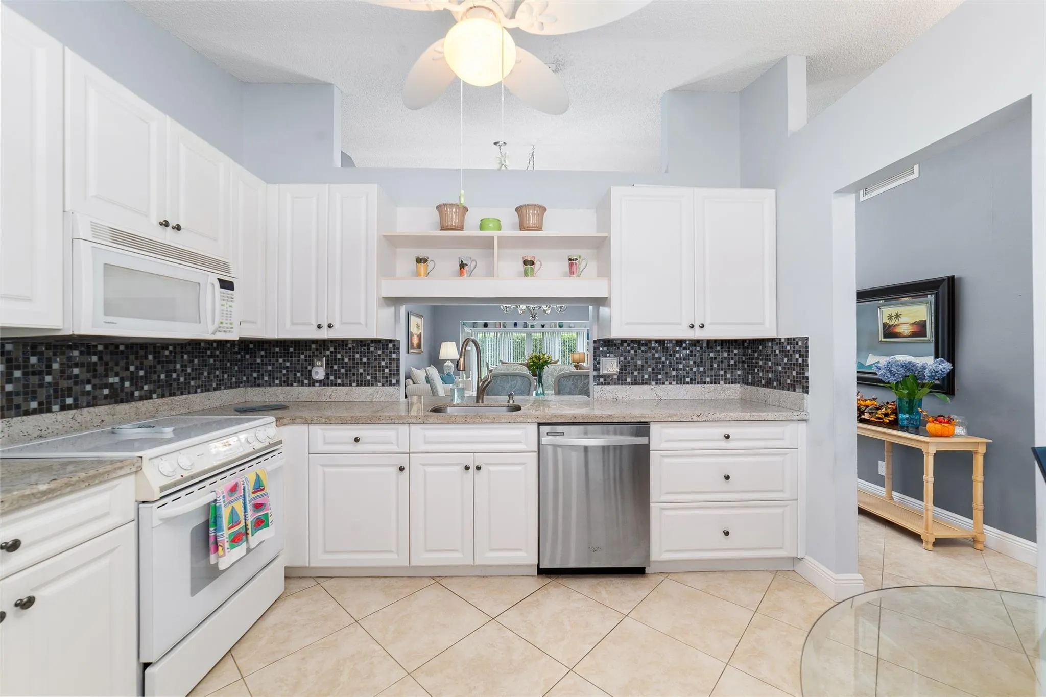 21314 Chinaberry Dr