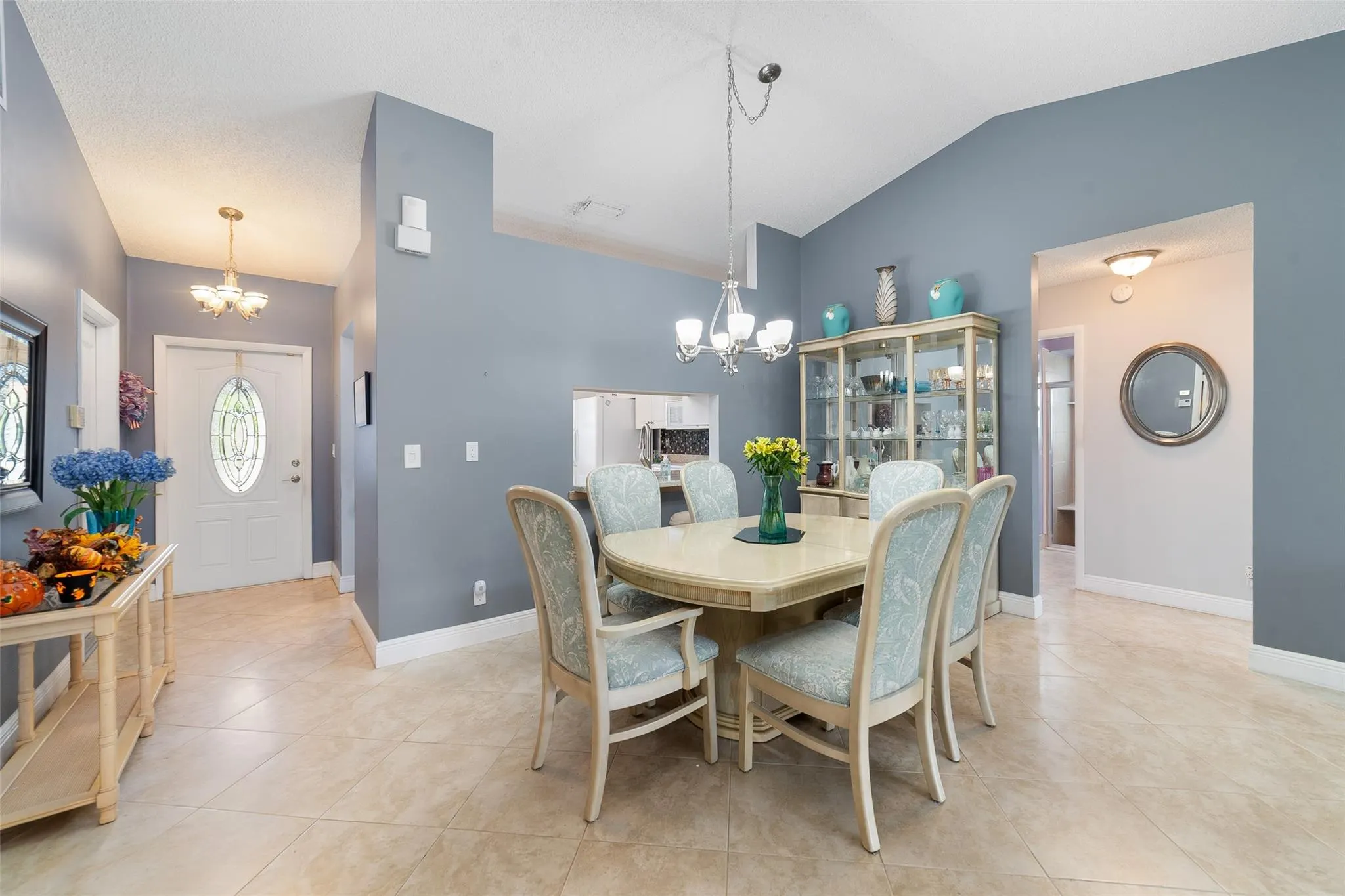 21314 Chinaberry Dr
