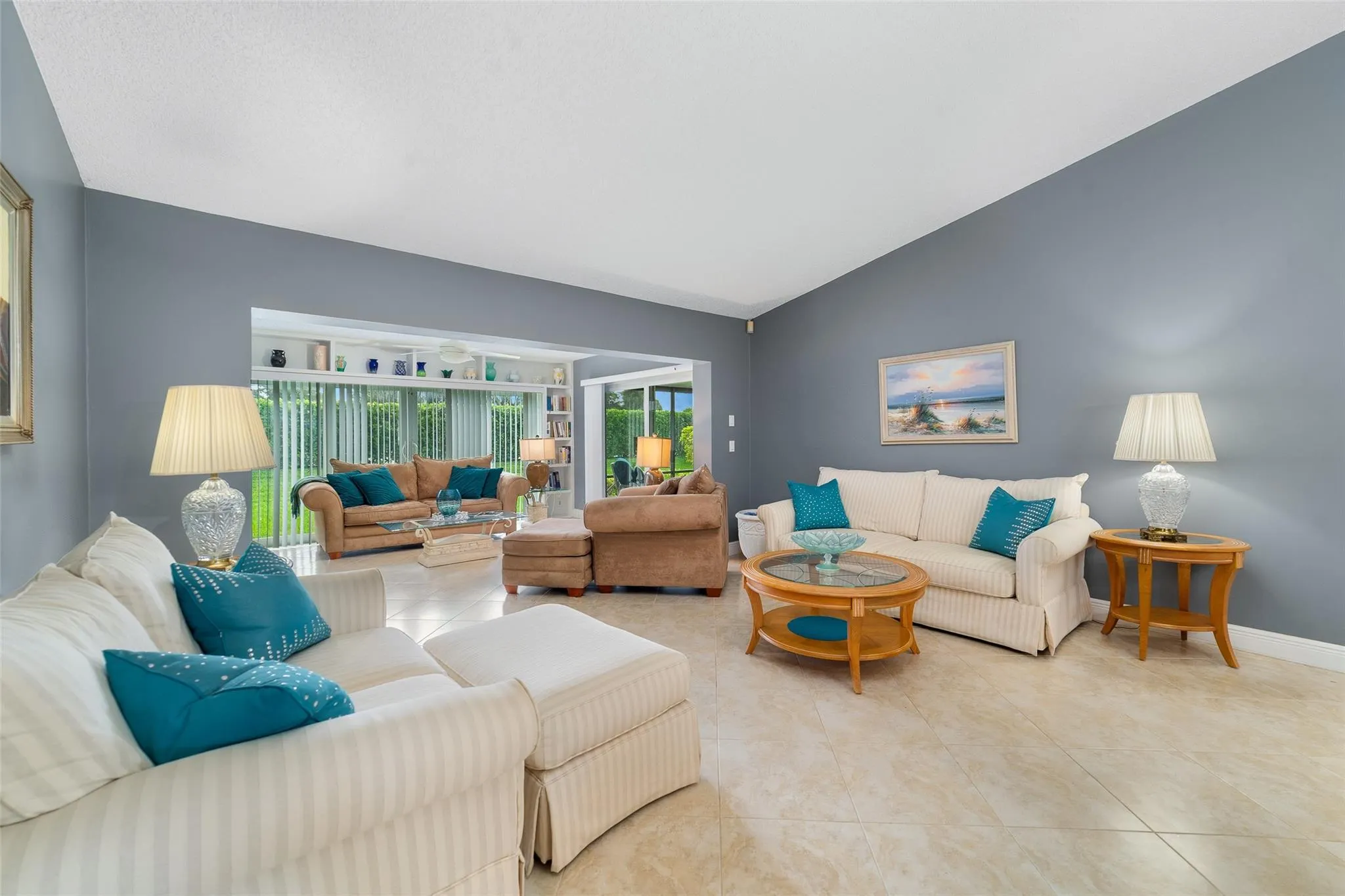 21314 Chinaberry Dr