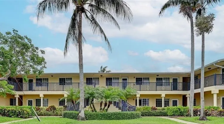 410 SW 15TH Street, #103