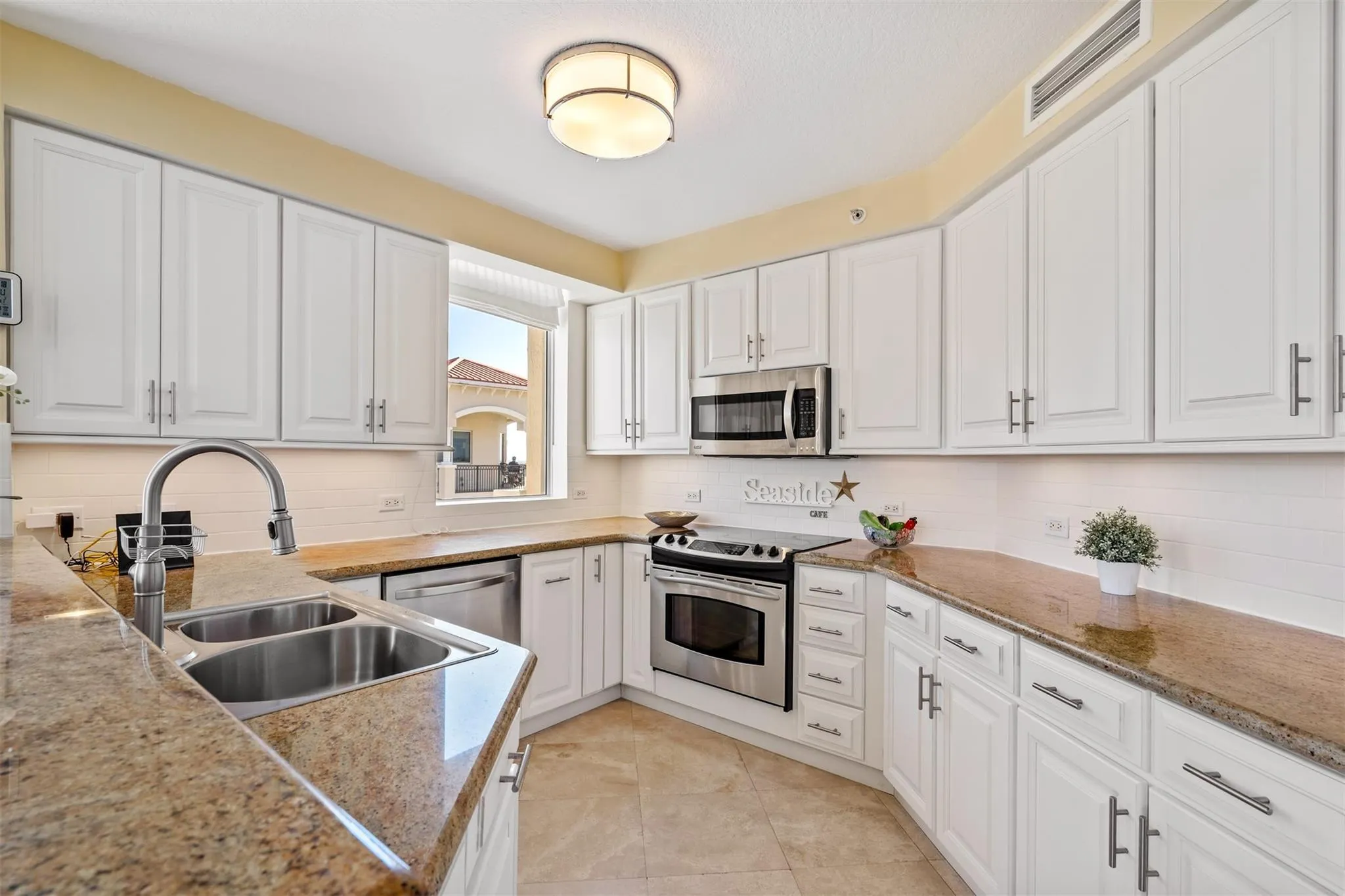 2011 N Ocean Blvd, #1601N