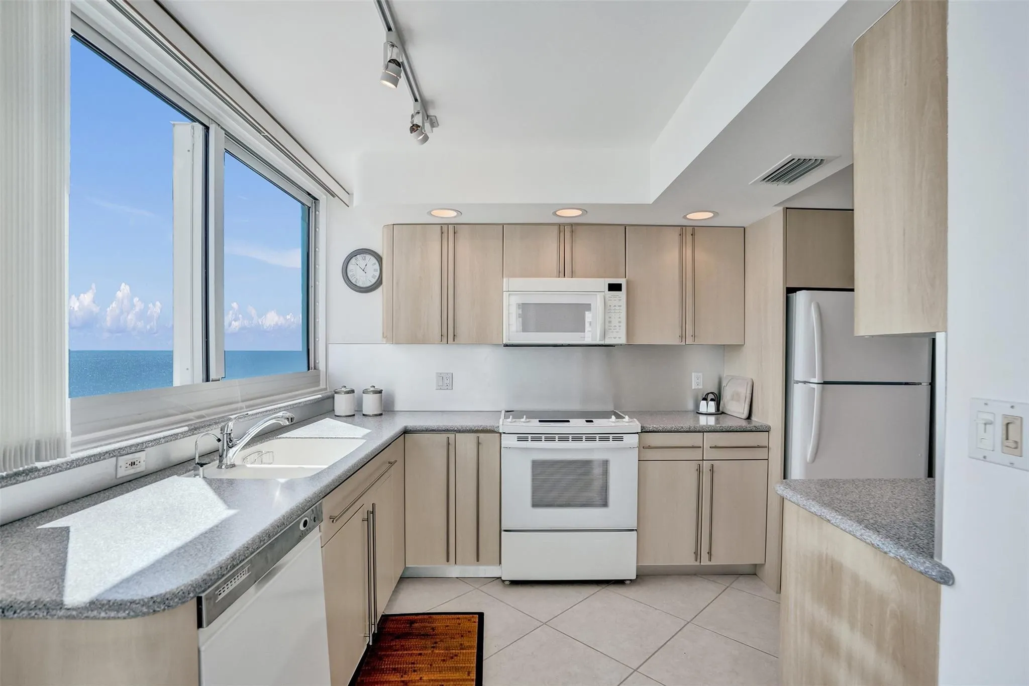 1360 S Ocean Blvd, #708