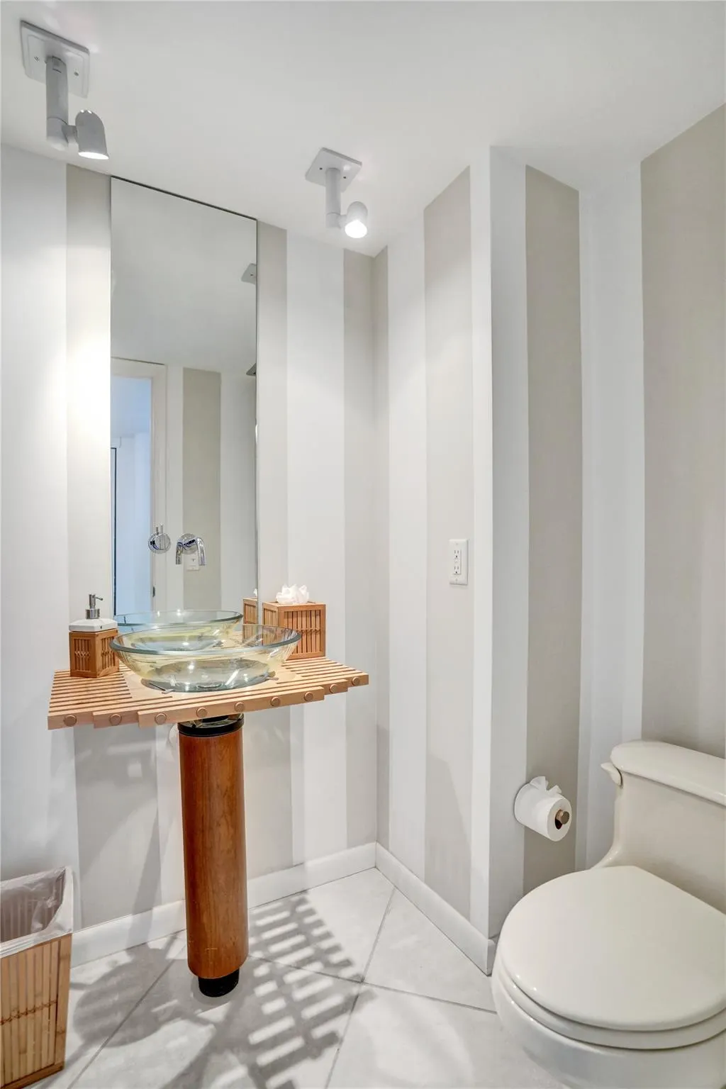 1360 S Ocean Blvd, #708