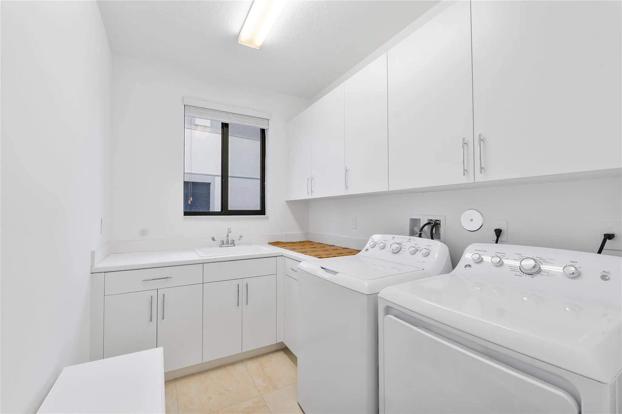 10472 Cobalt Ct