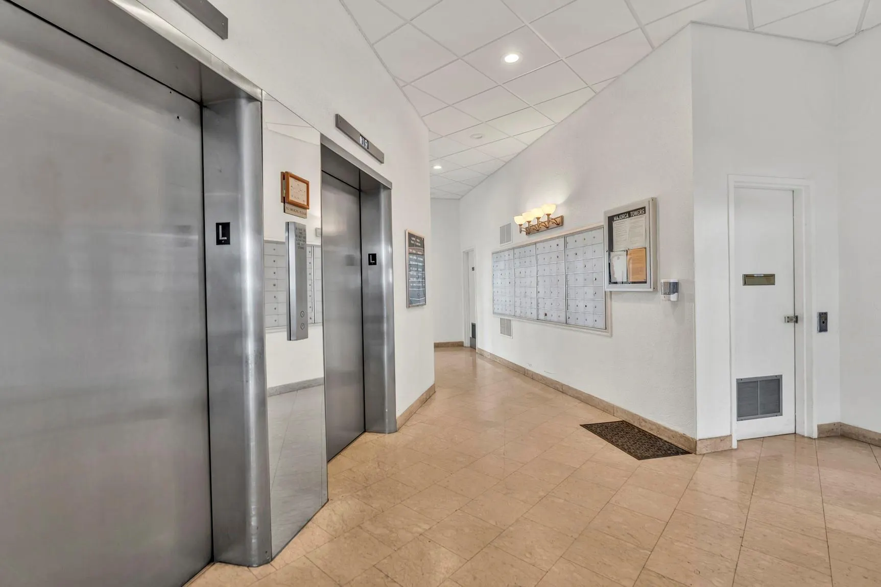 11930 N Bayshore Dr, #404