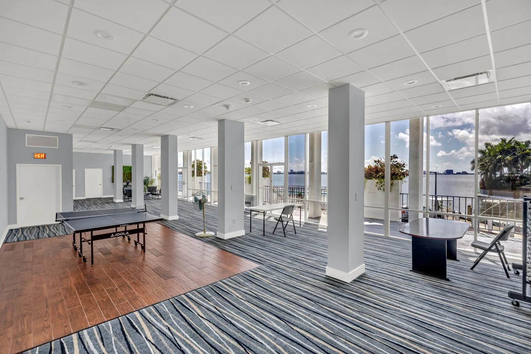 11930 N Bayshore Dr, #404