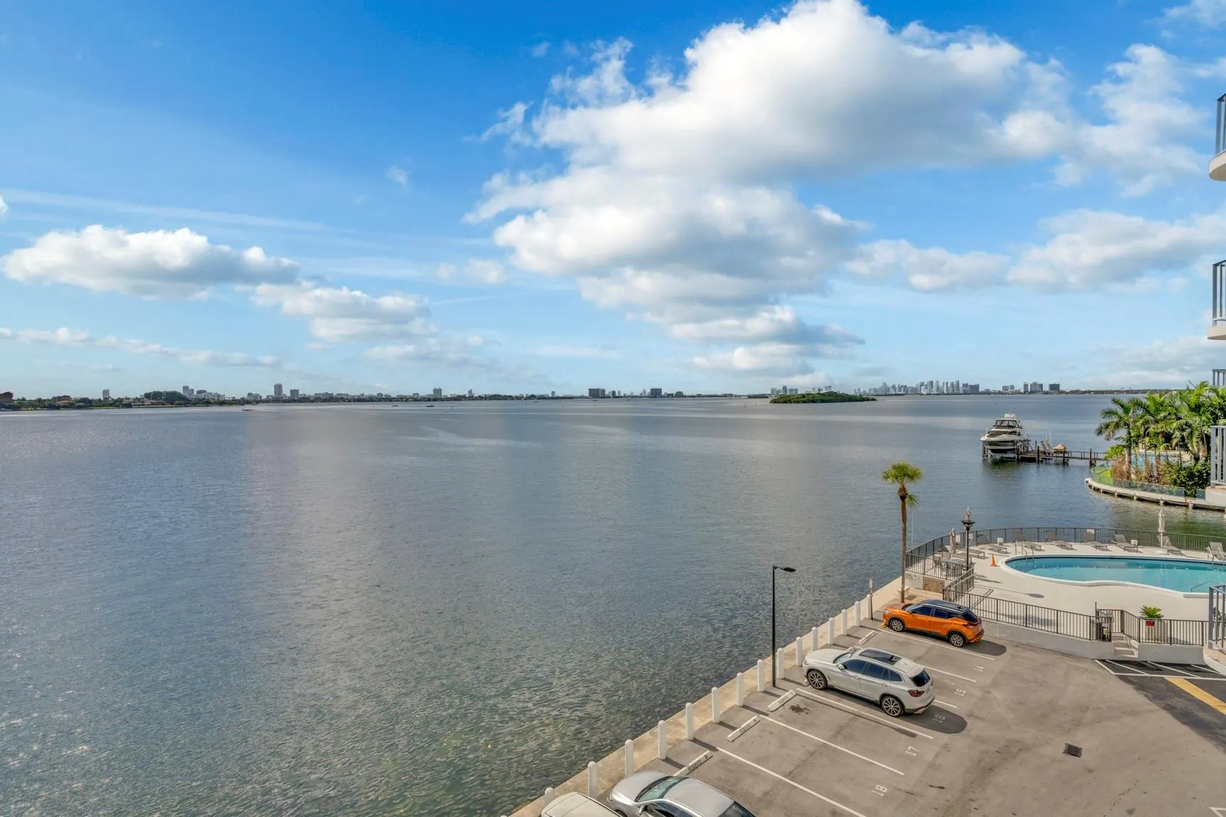 11930 N Bayshore Dr, #404