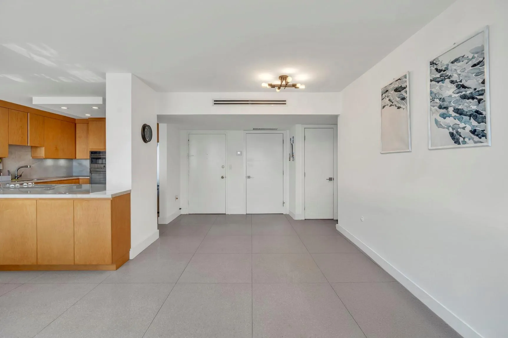 11930 N Bayshore Dr, #404
