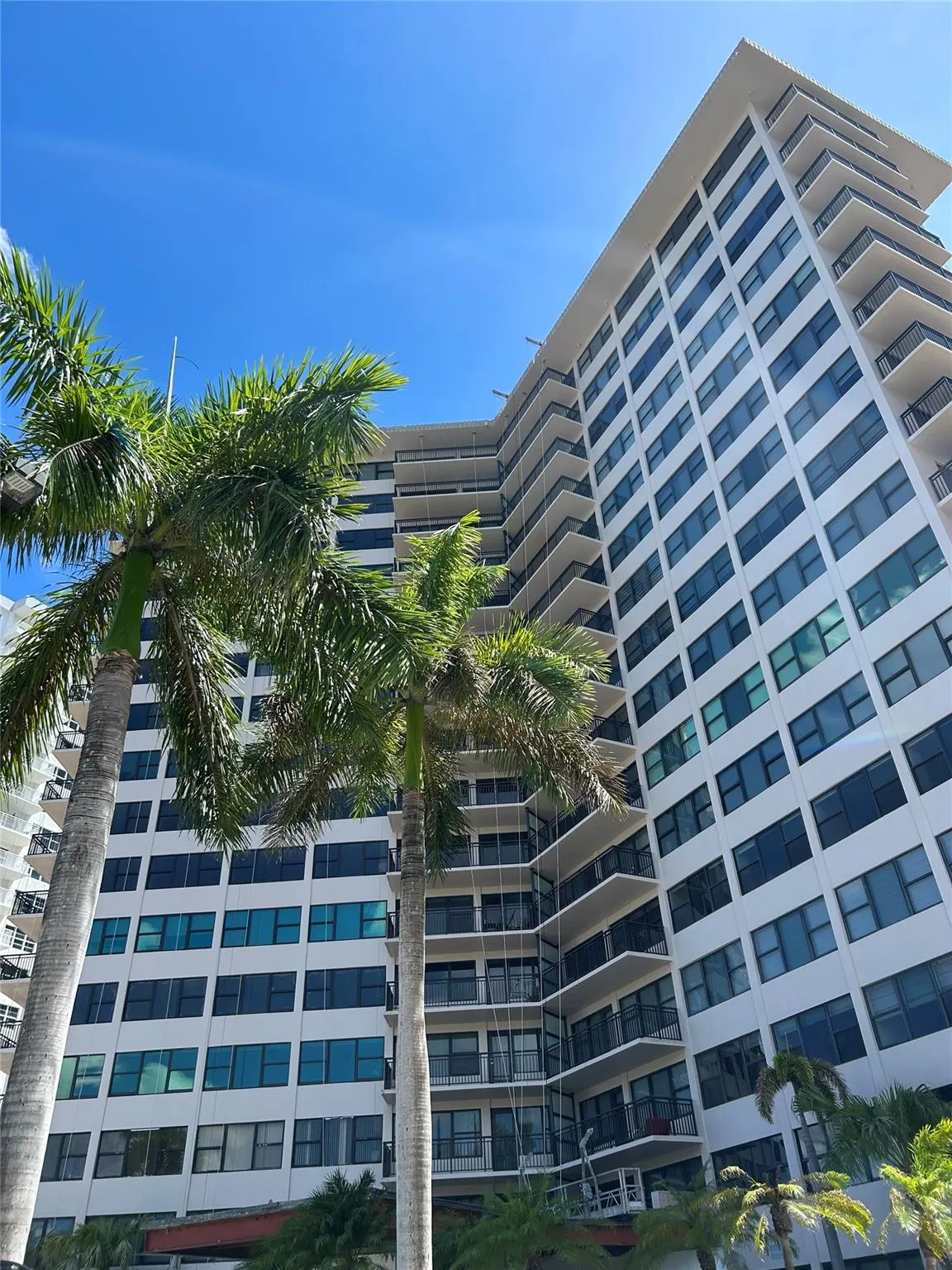 3800 NE Galt Ocean Dr, #803