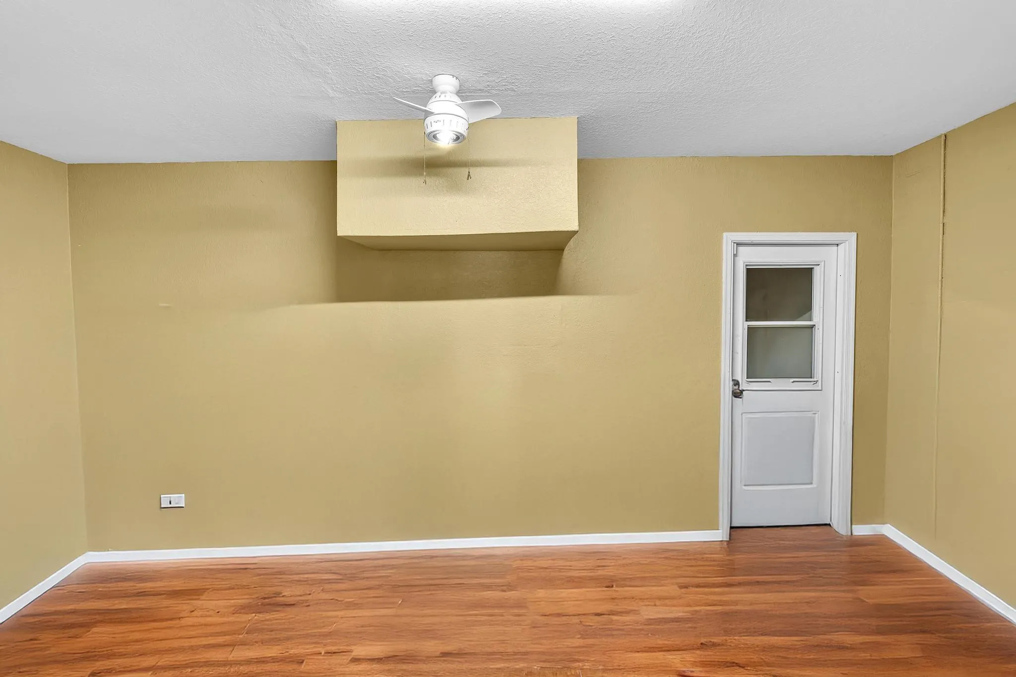 3218 W Buena Vista Dr