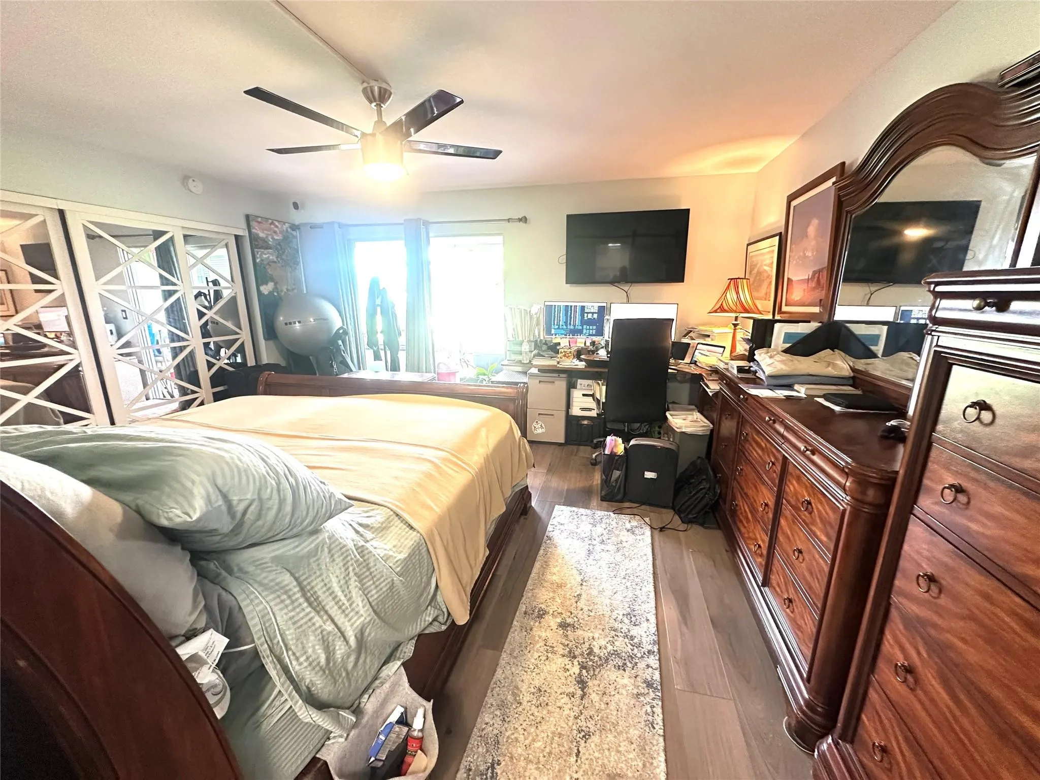 1092 Newport  S, #1092