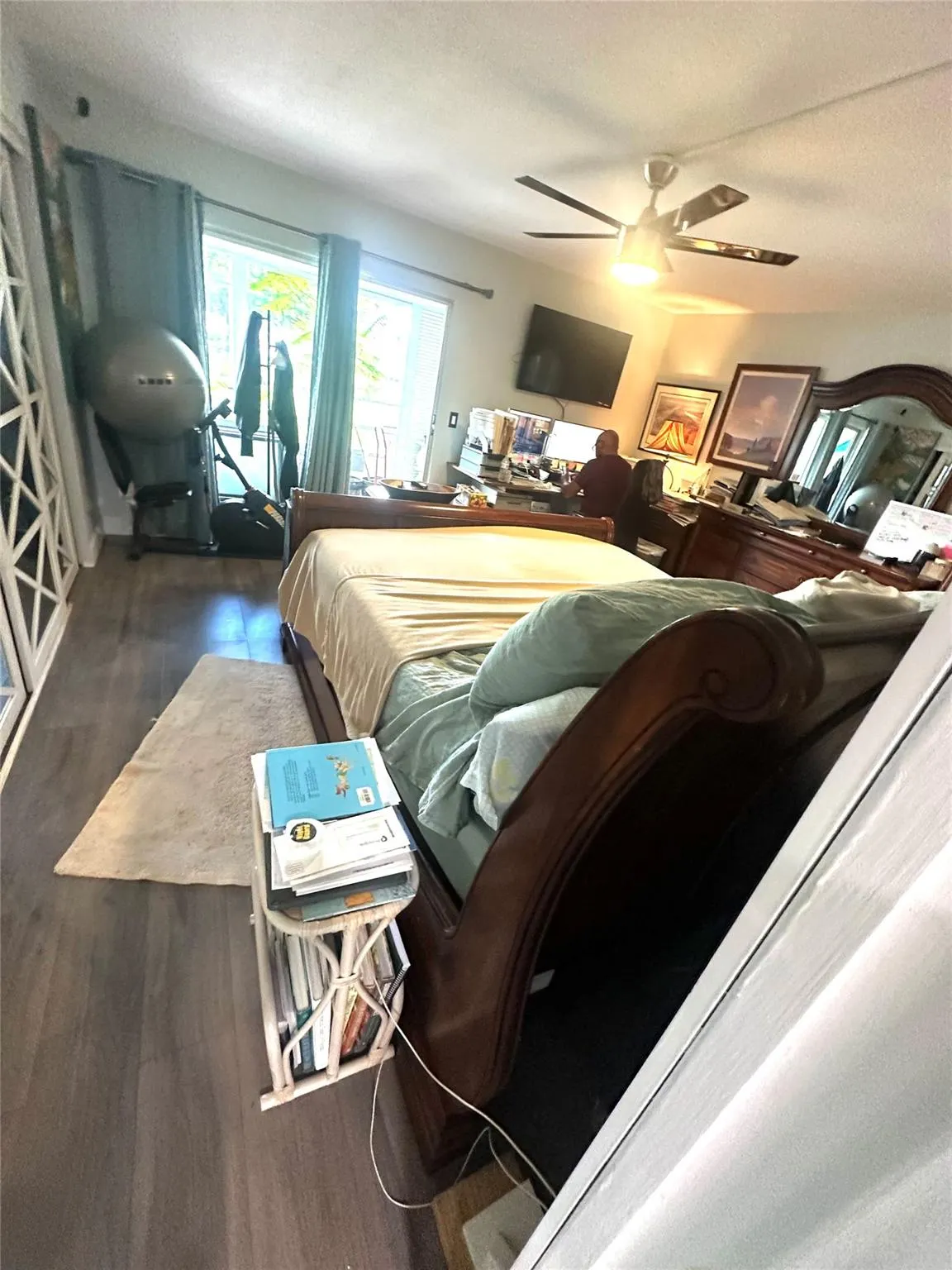 1092 Newport  S, #1092