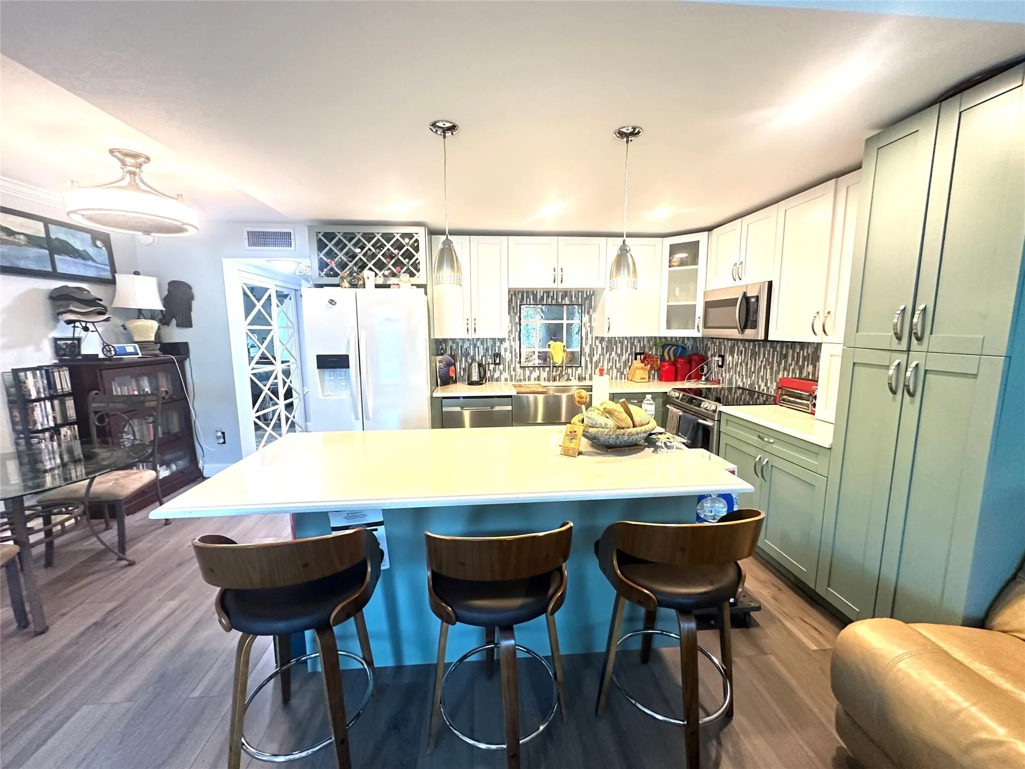1092 Newport  S, #1092