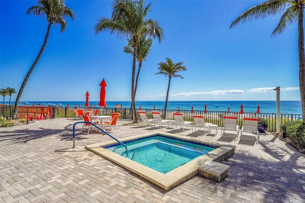 3800 Galt Ocean Dr, #215