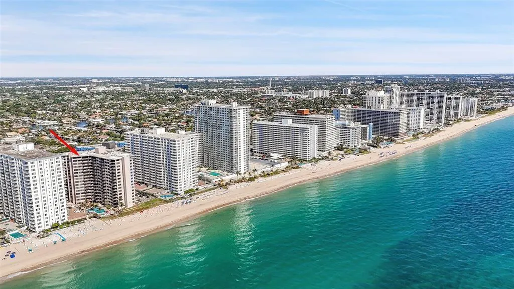 3800 Galt Ocean Dr, #215