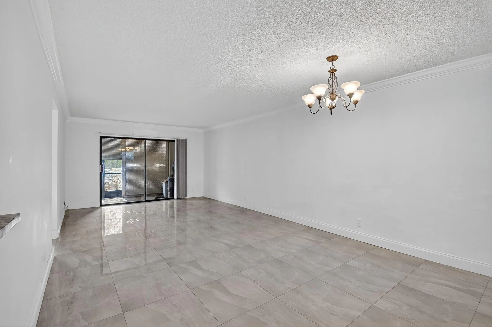 15401 Pembridge Ave, #13