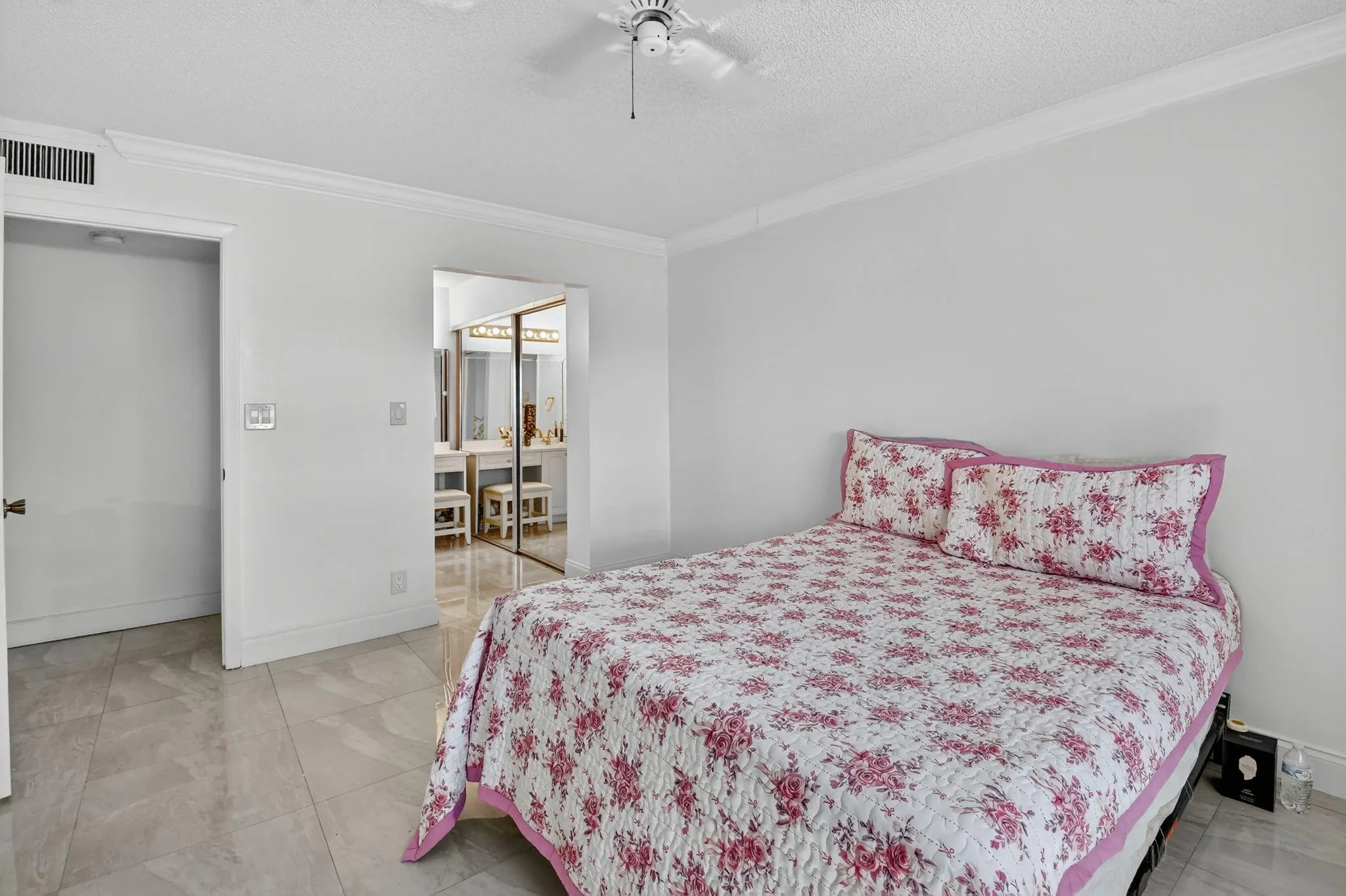 15401 Pembridge Ave, #13