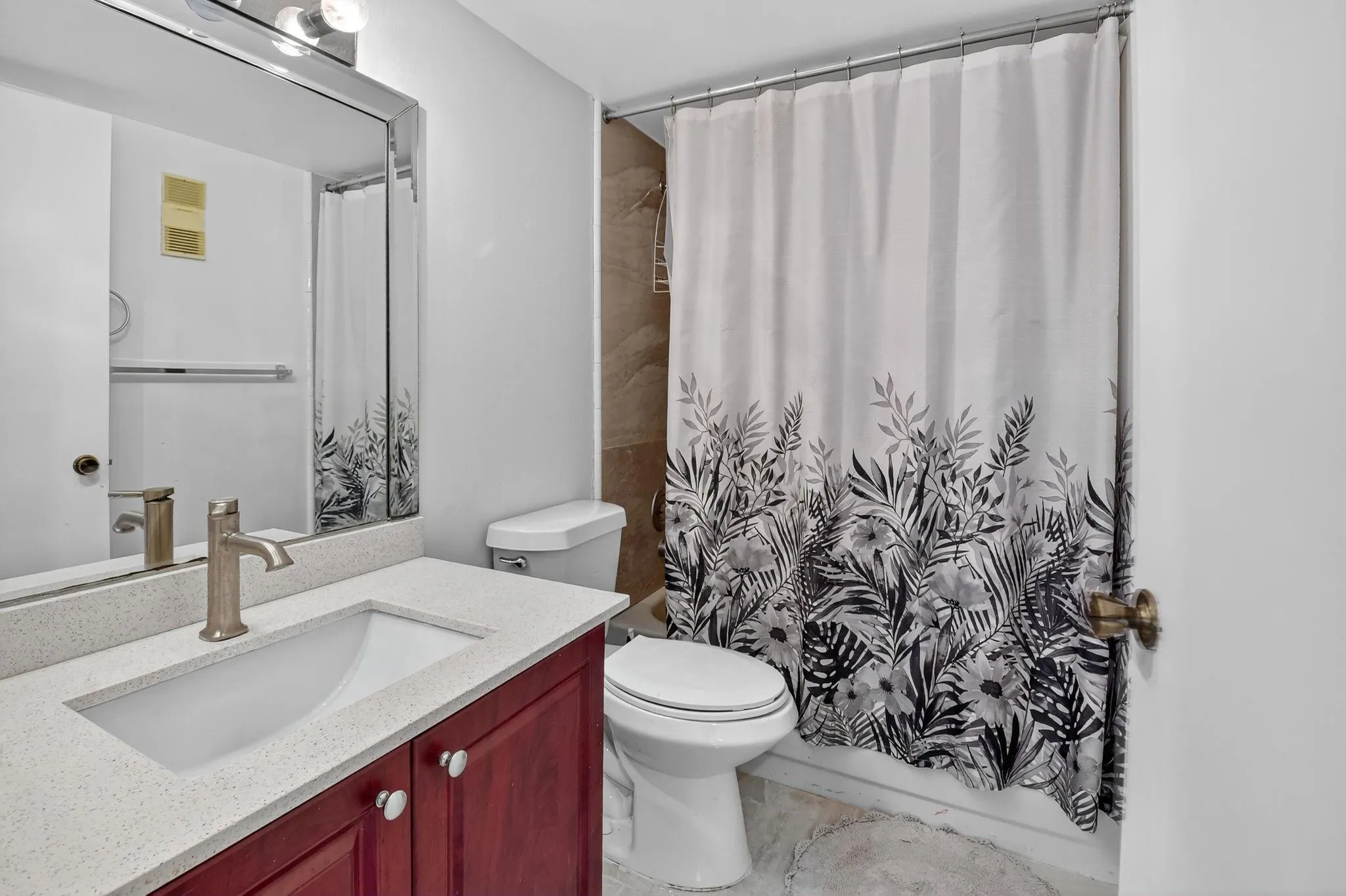 15401 Pembridge Ave, #13