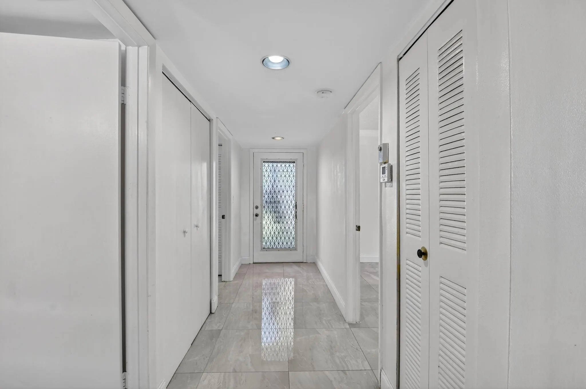 15401 Pembridge Ave, #13