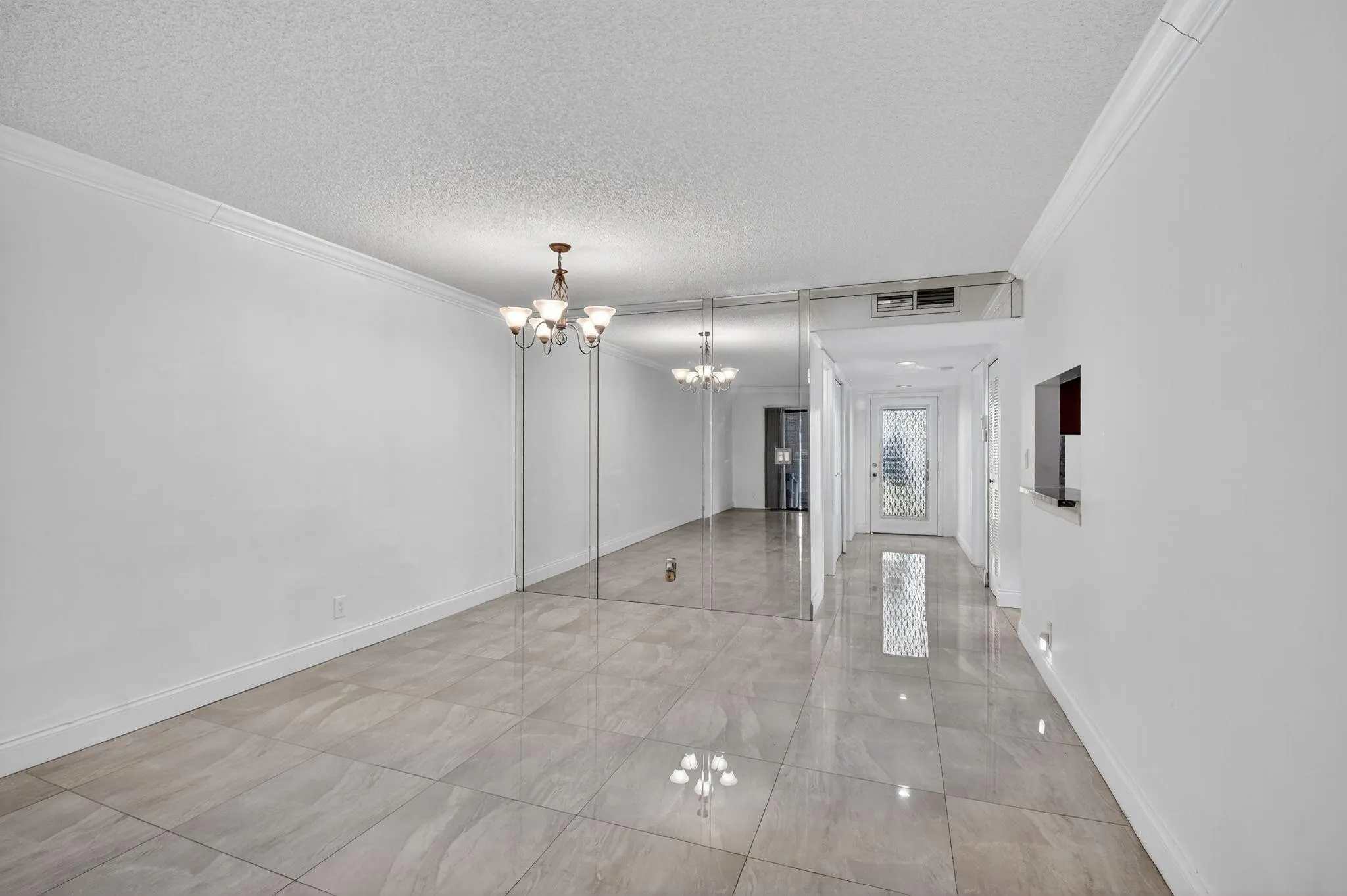 15401 Pembridge Ave, #13