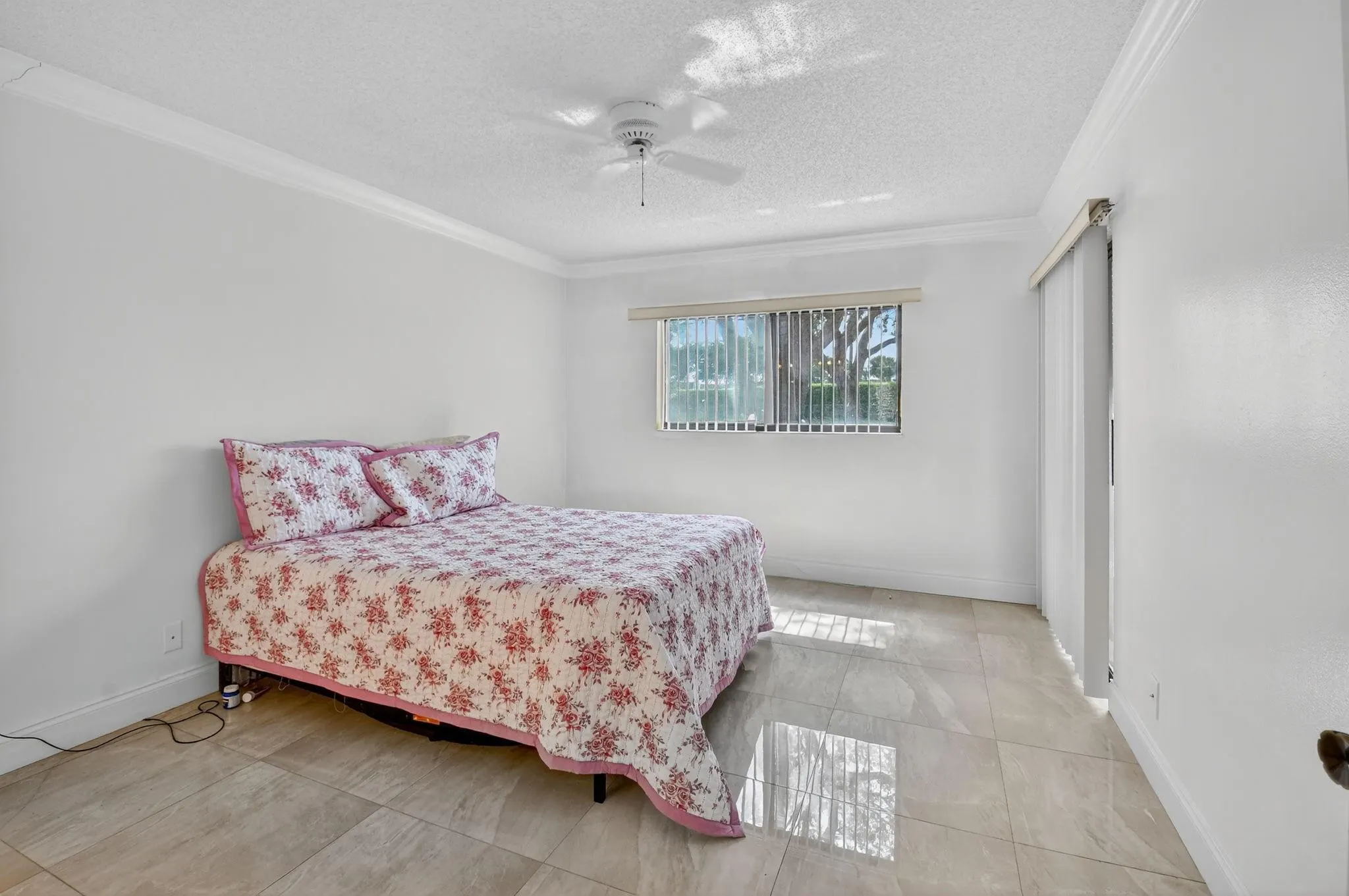15401 Pembridge Ave, #13