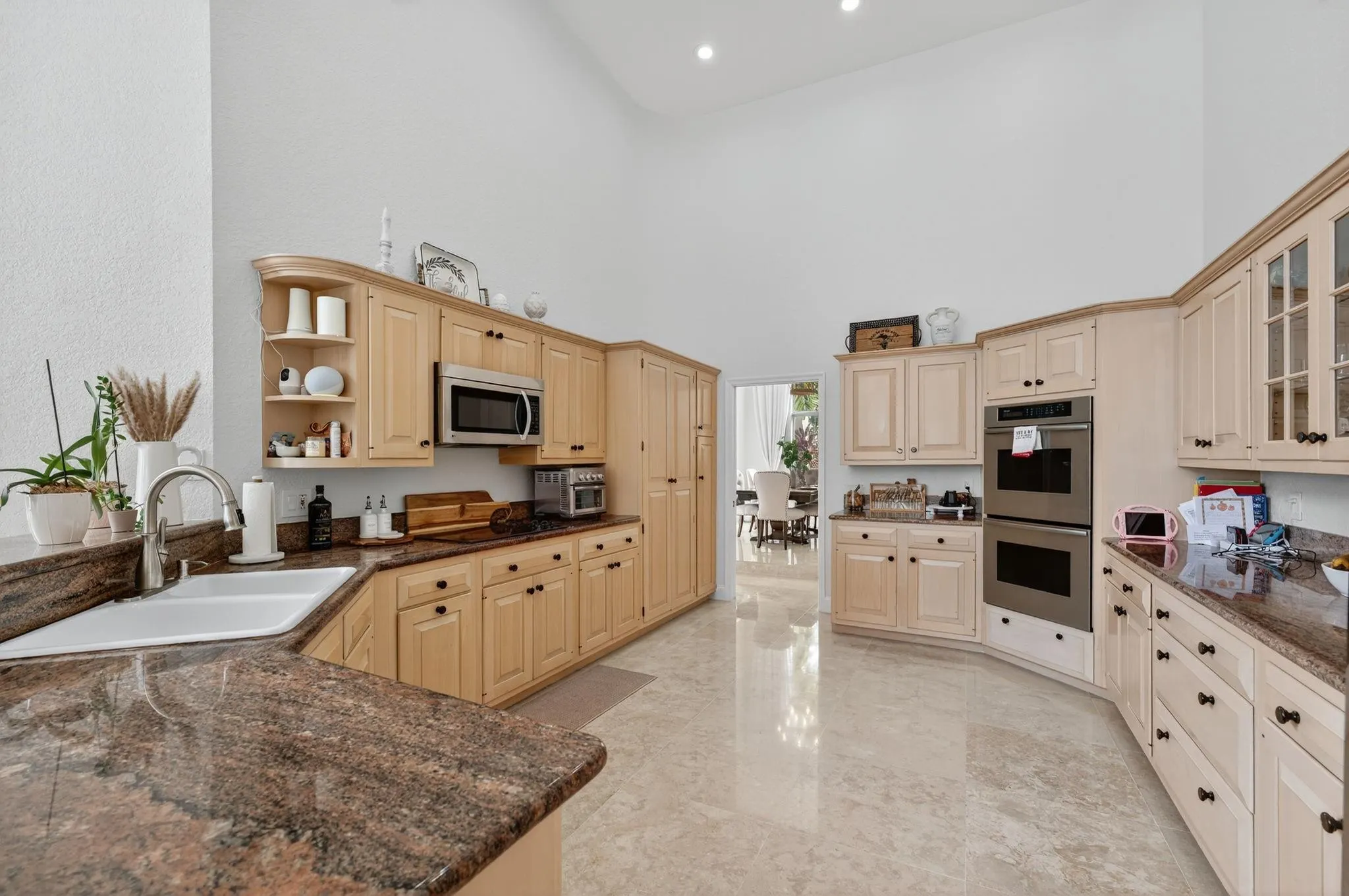 10211 NW 50th Pl