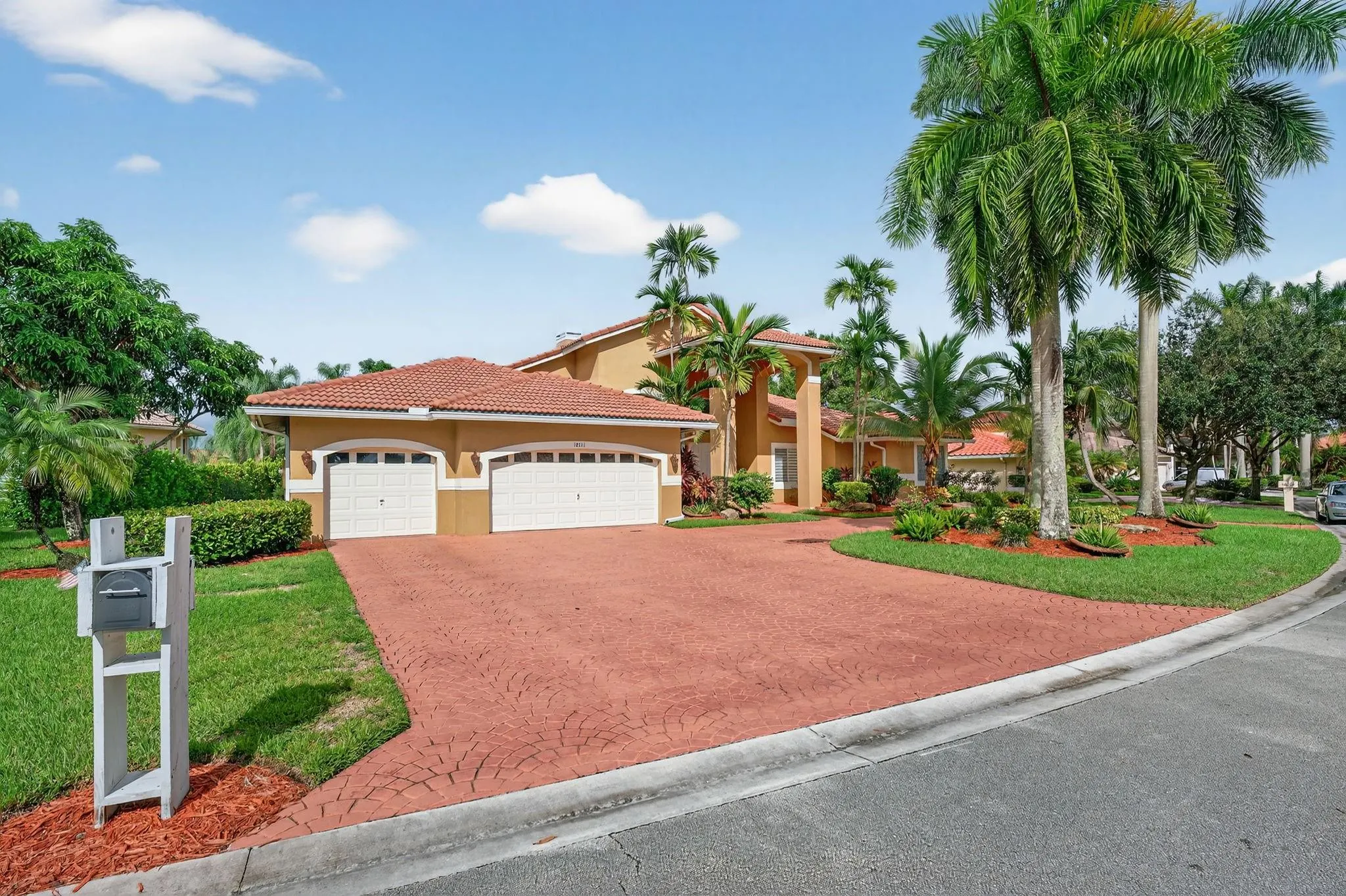 10211 NW 50th Pl