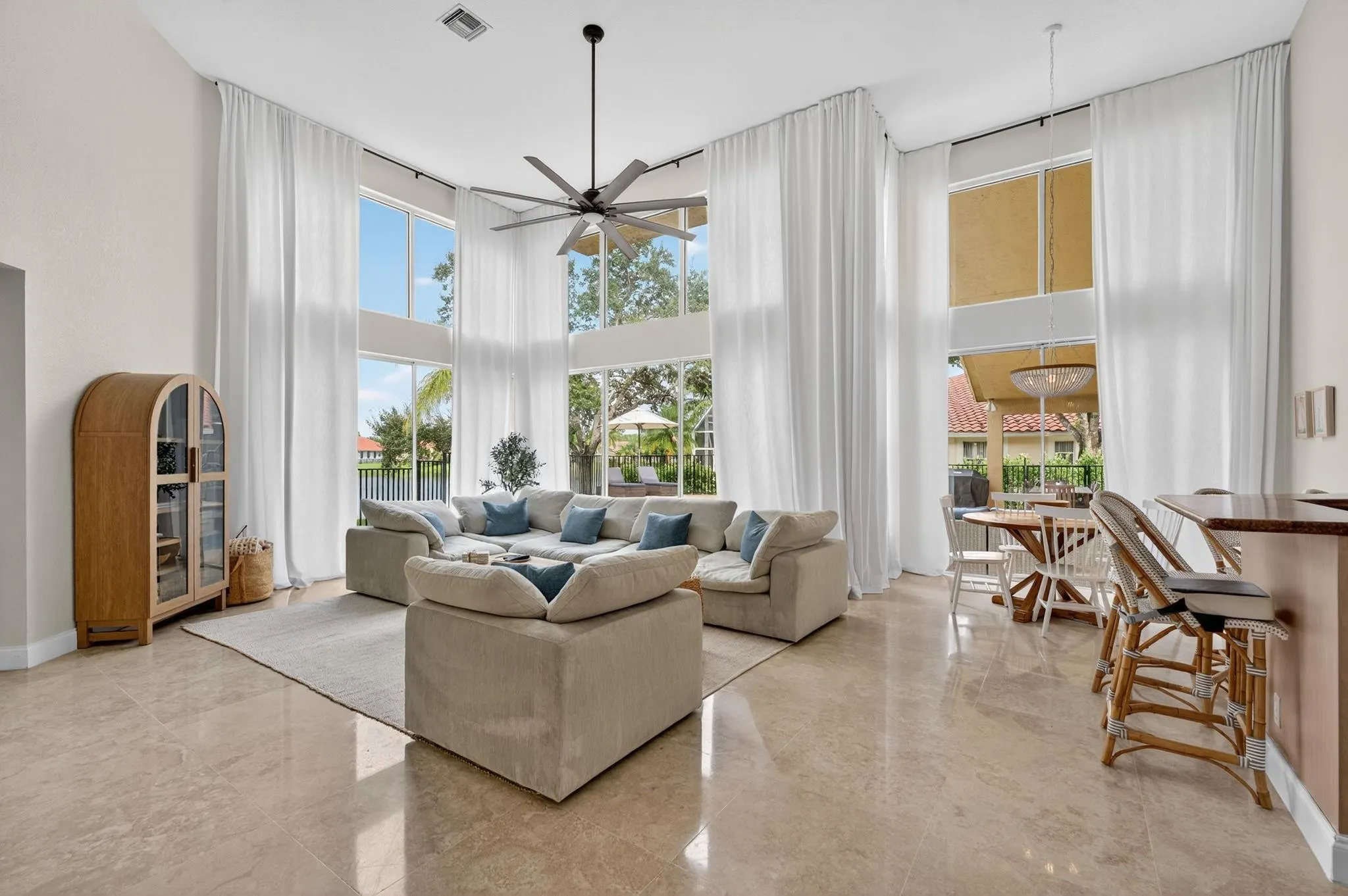 10211 NW 50th Pl