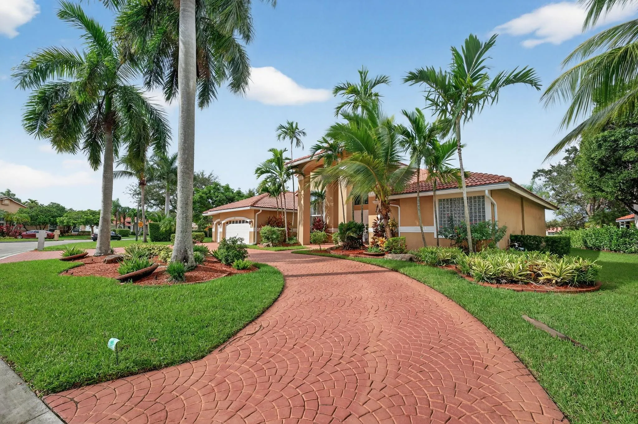 10211 NW 50th Pl