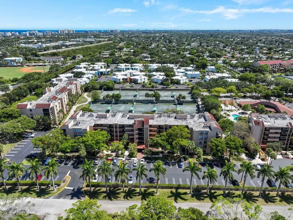 500 Egret Circle, #8507