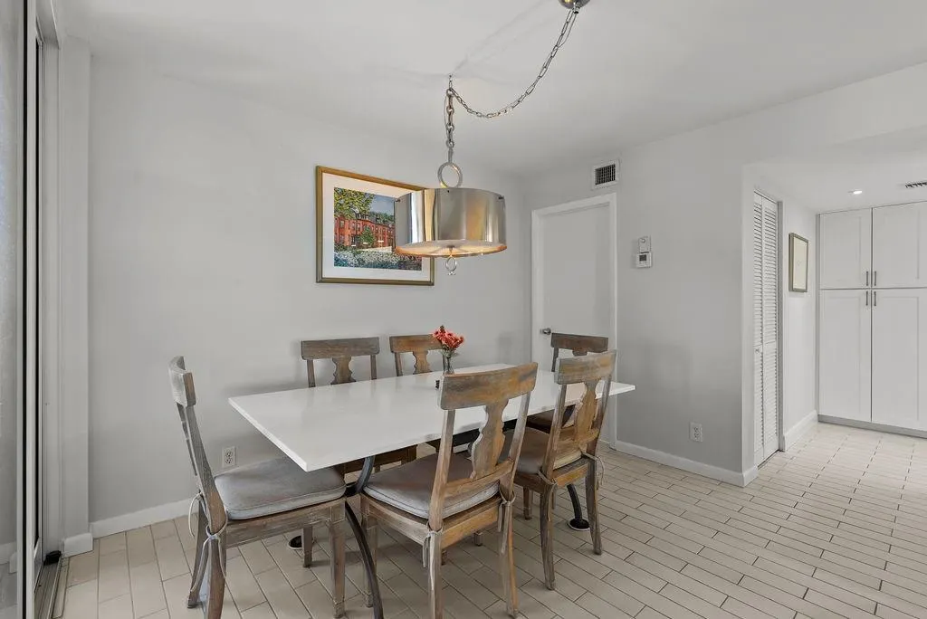 500 Egret Circle, #8507