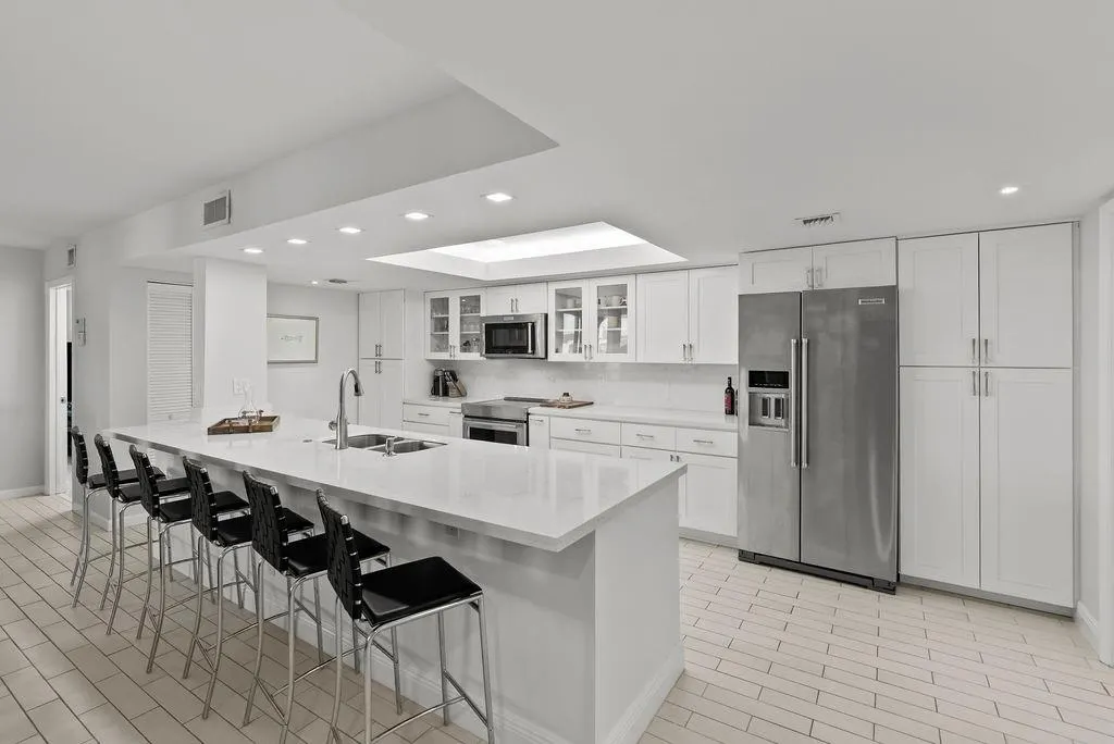 500 Egret Circle, #8507