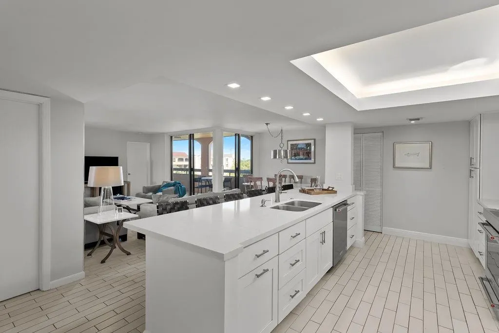 500 Egret Circle, #8507