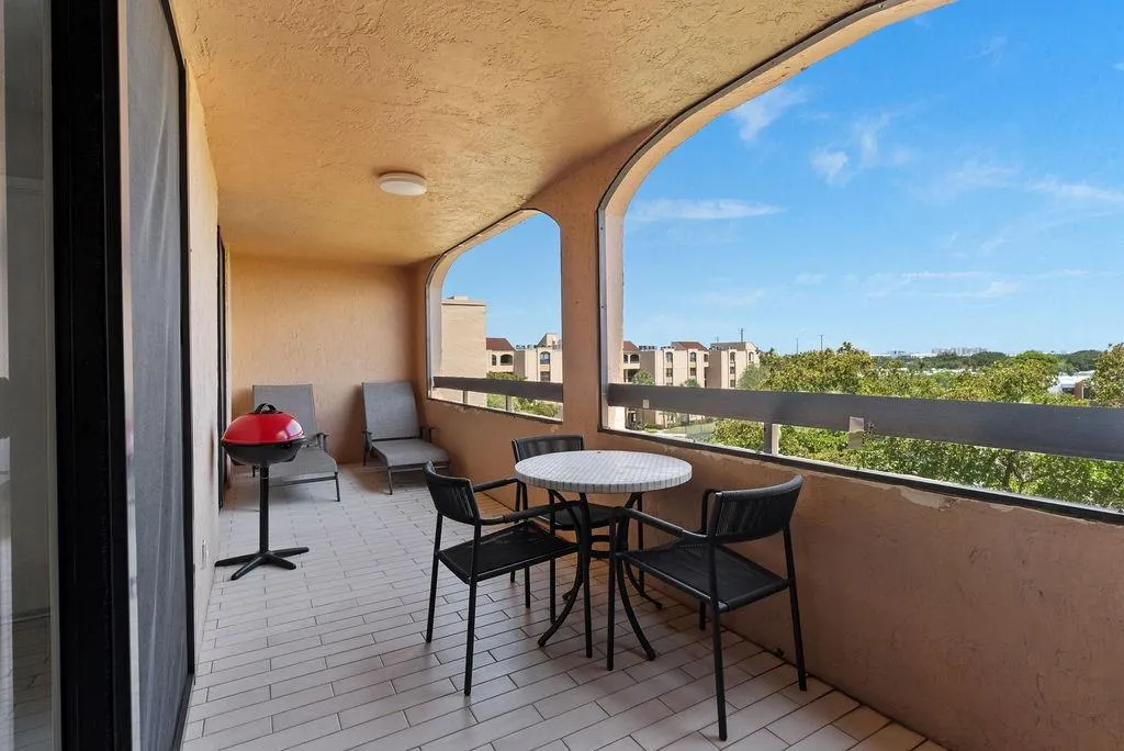 500 Egret Circle, #8507