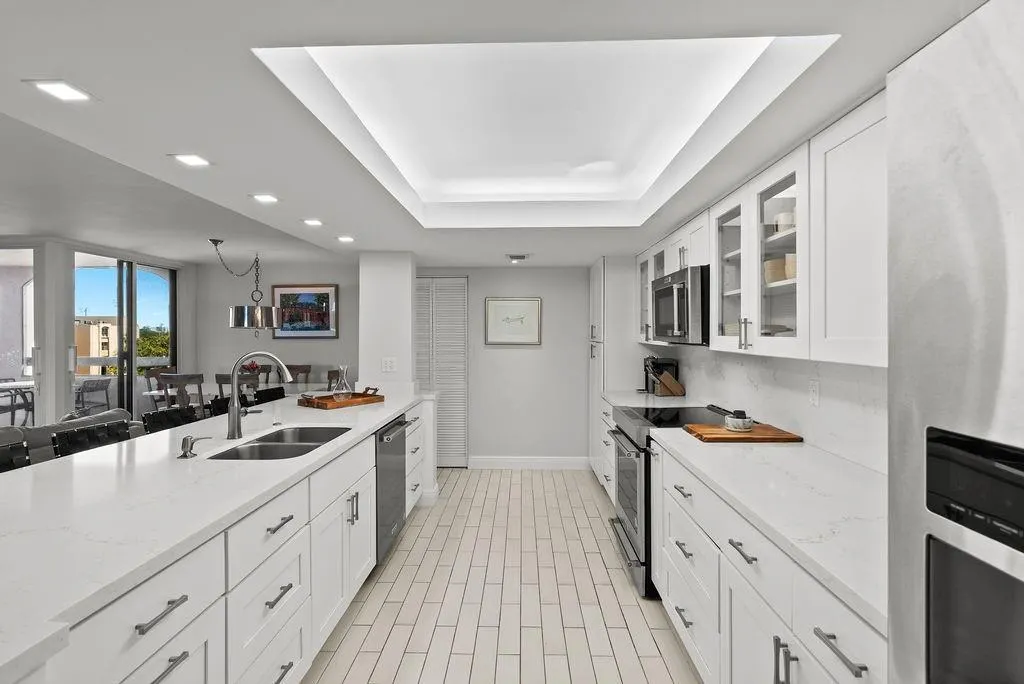500 Egret Circle, #8507