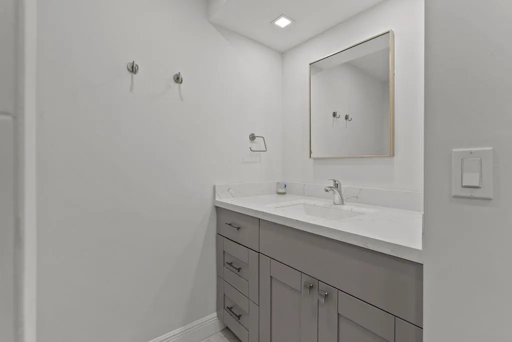 500 Egret Circle, #8507