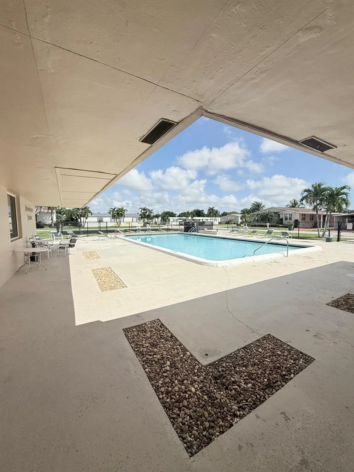 2090 SW 85th Ave
