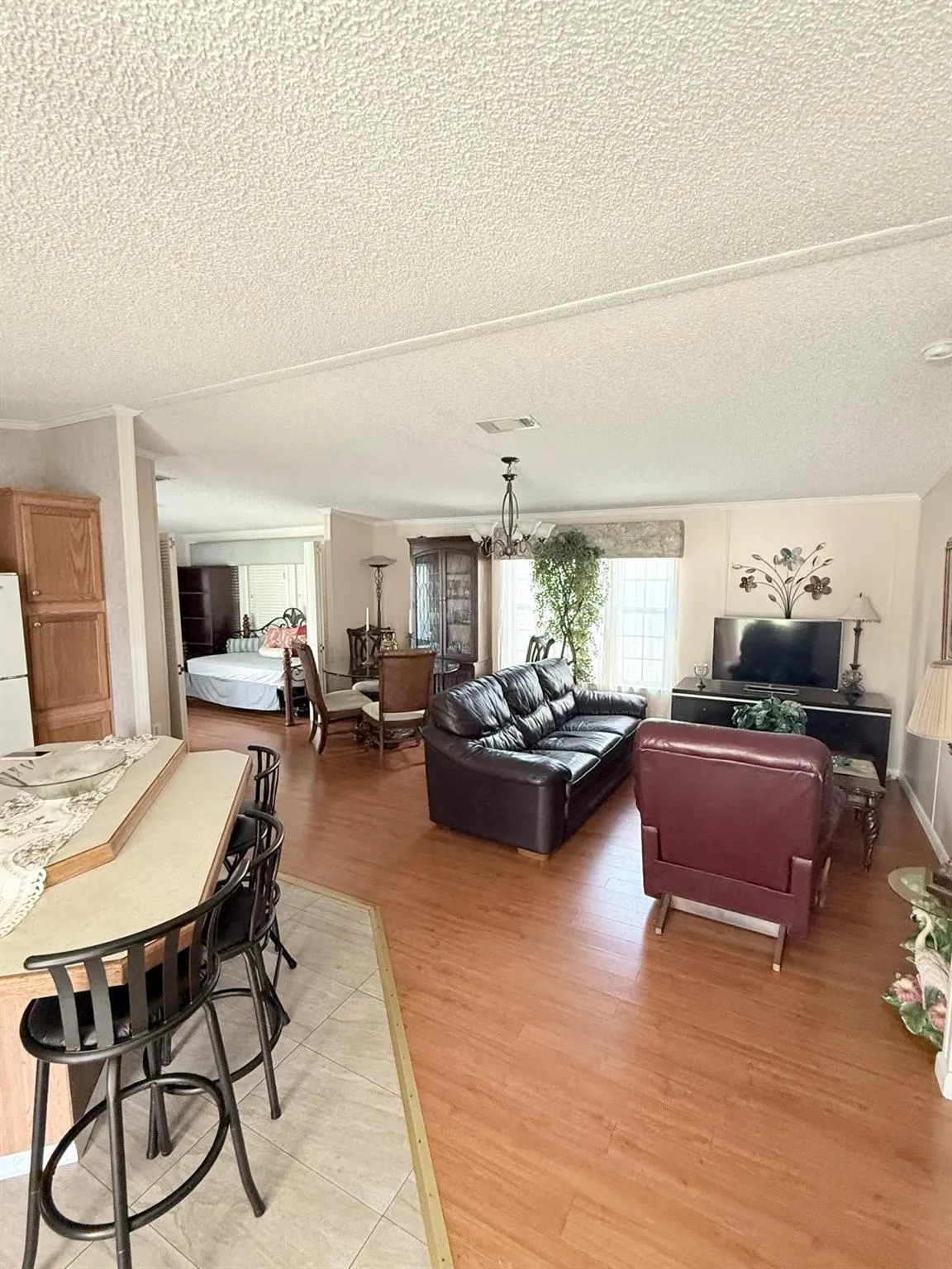 2090 SW 85th Ave
