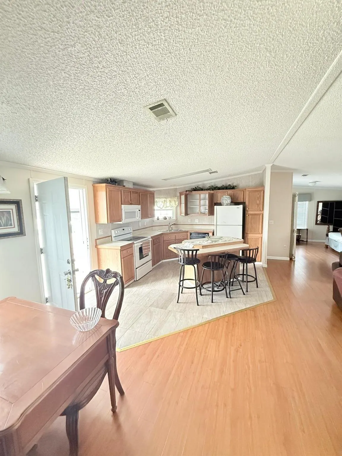 2090 SW 85th Ave