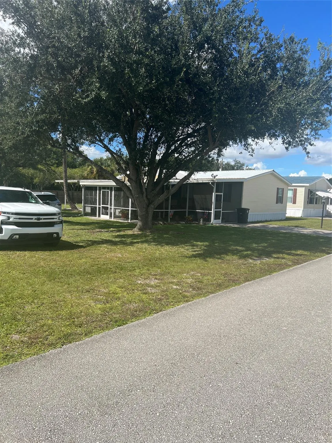 913 Yacht Club Way